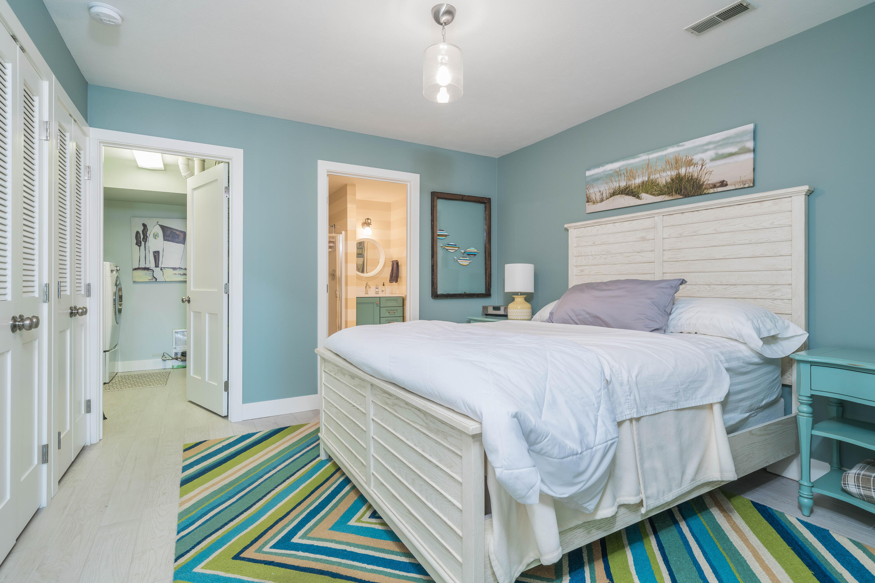 215 North Shore Drive, 10