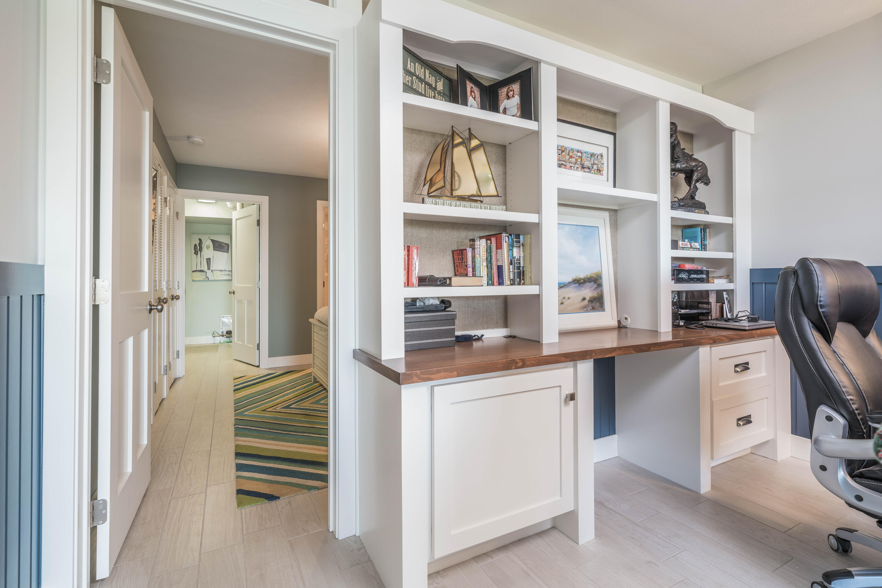 215 North Shore Drive, 10