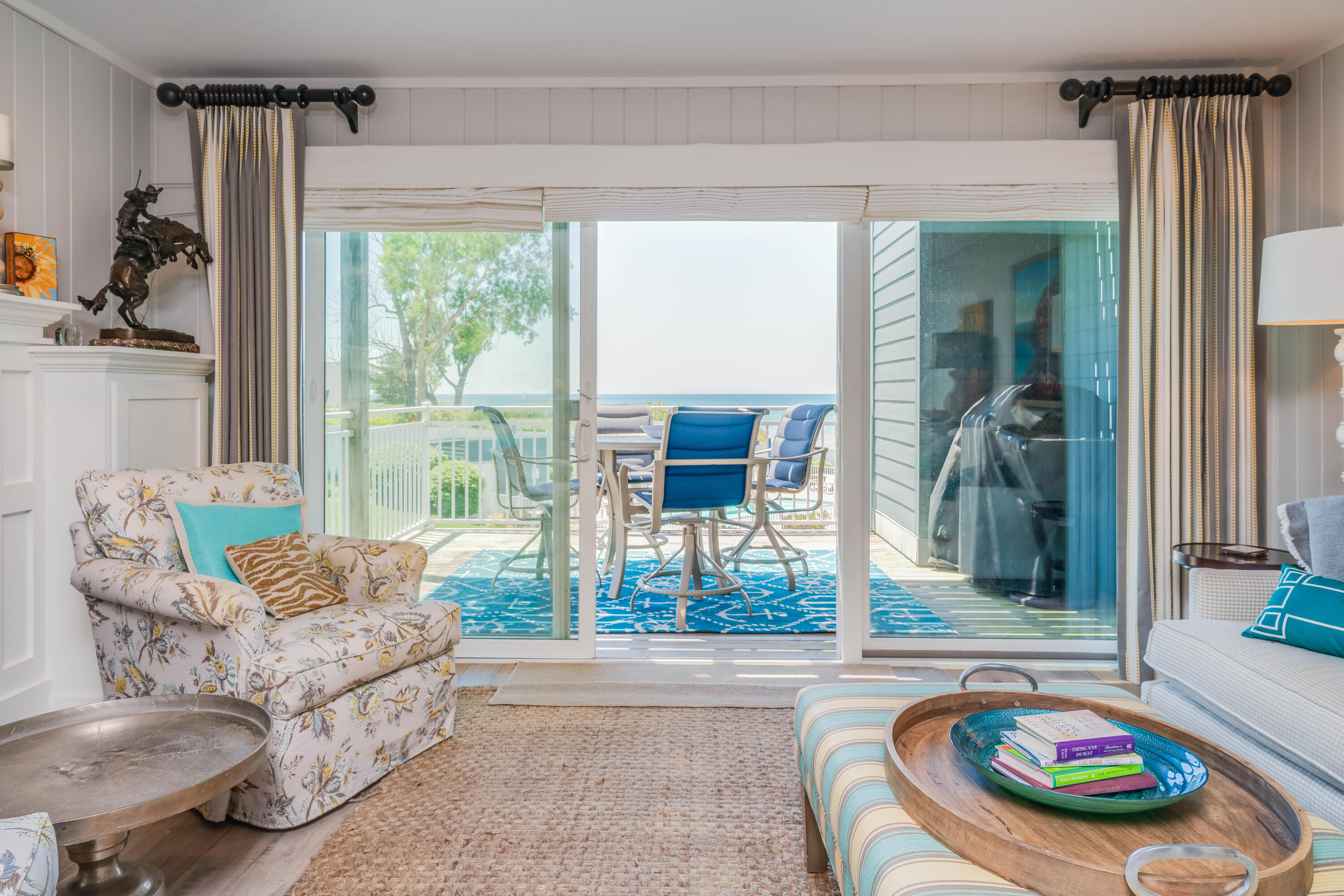 215 North Shore Drive, 10