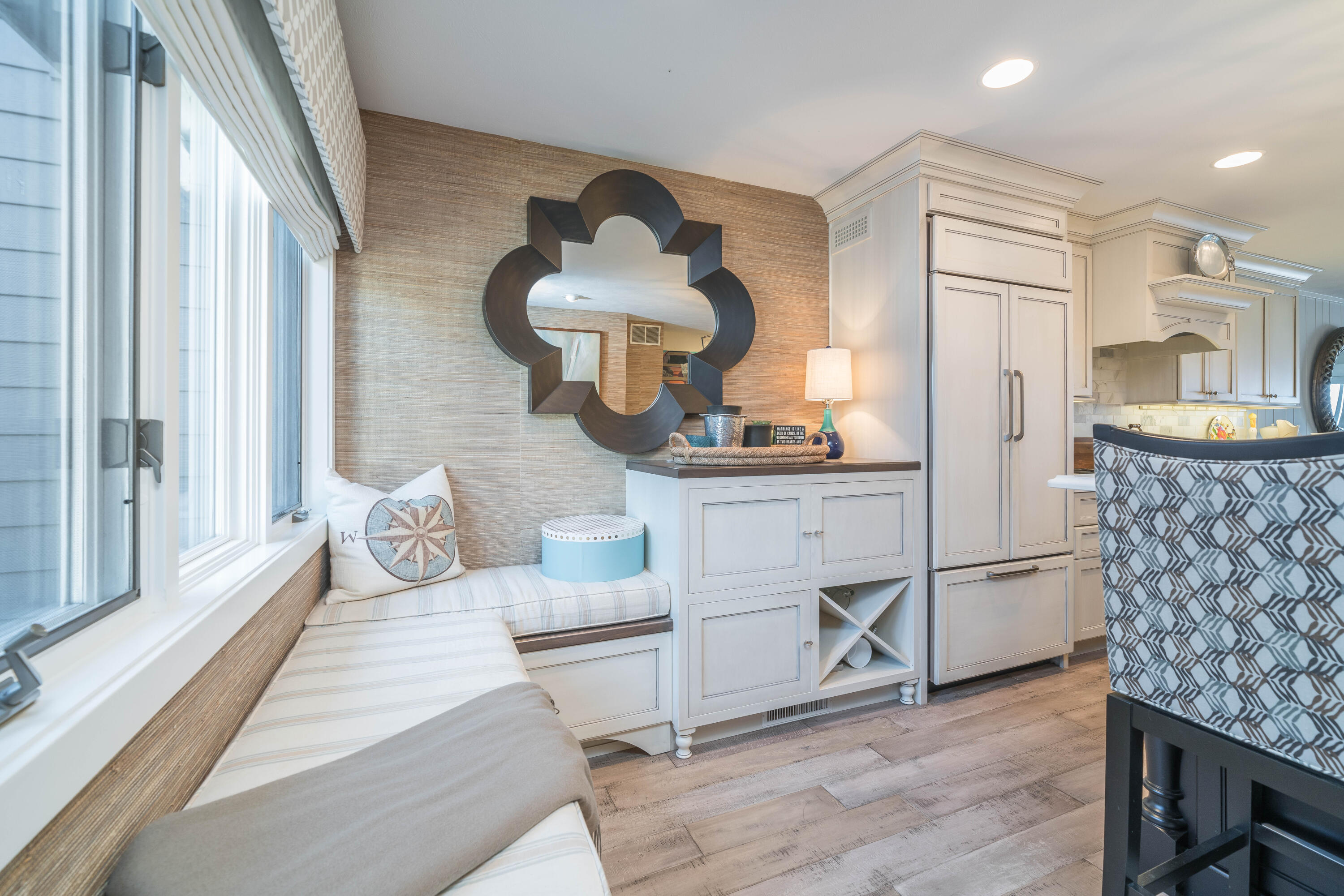 215 North Shore Drive, 10