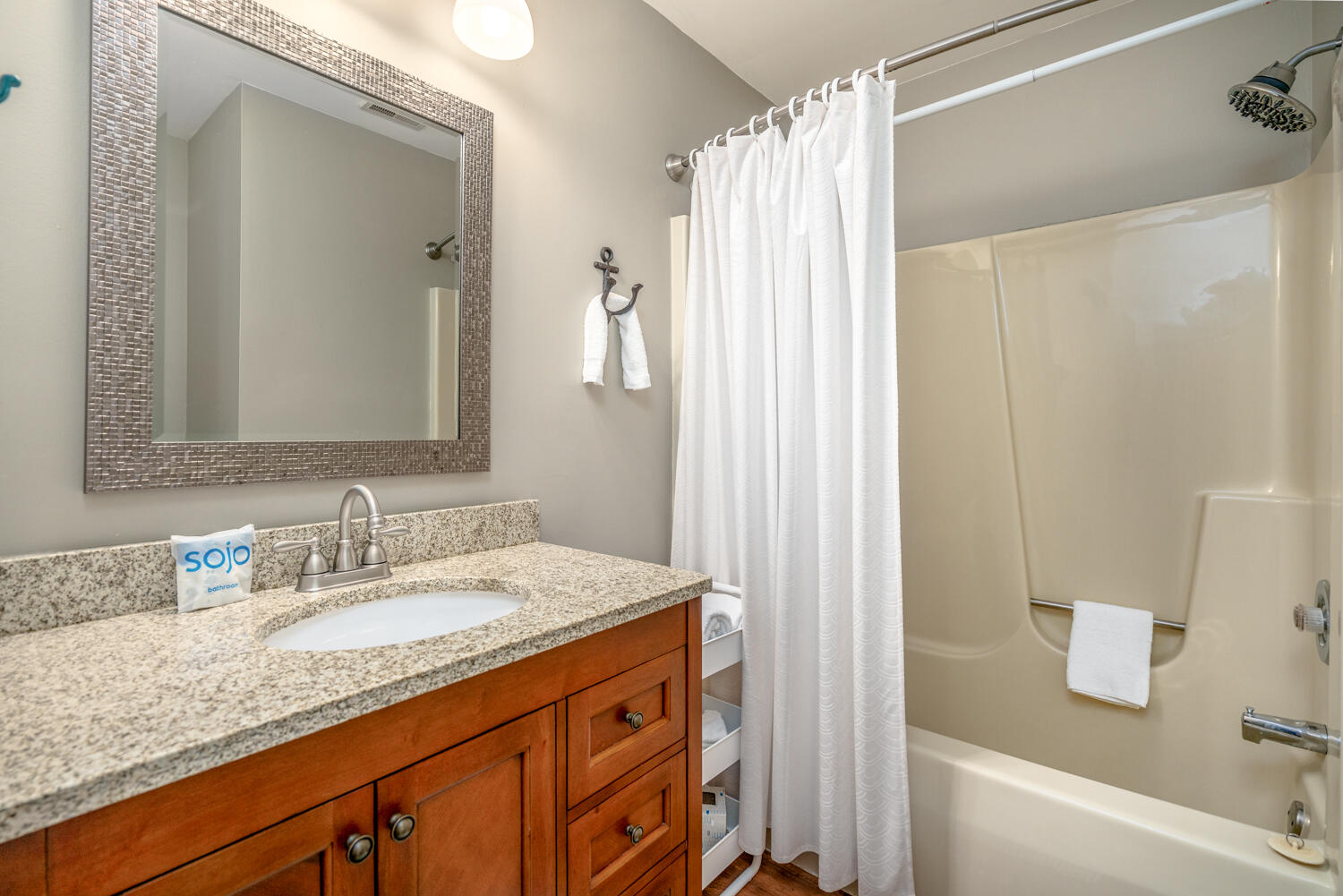 7374 North Shore Drive, 14