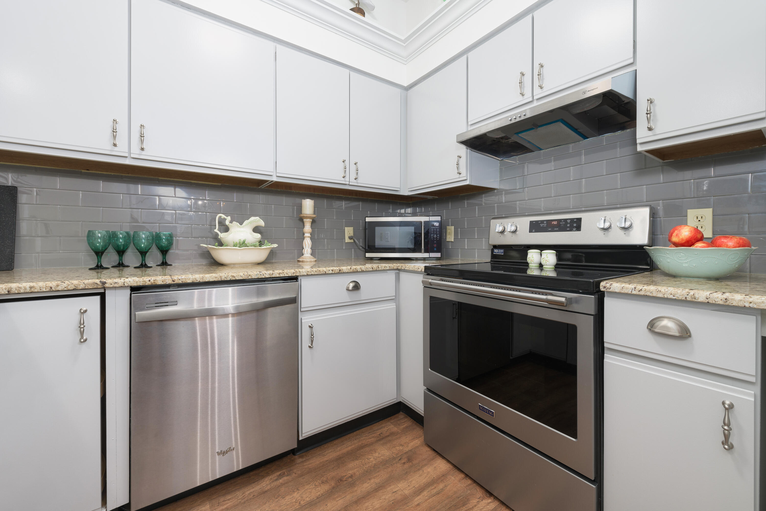 7374 North Shore Drive, 14