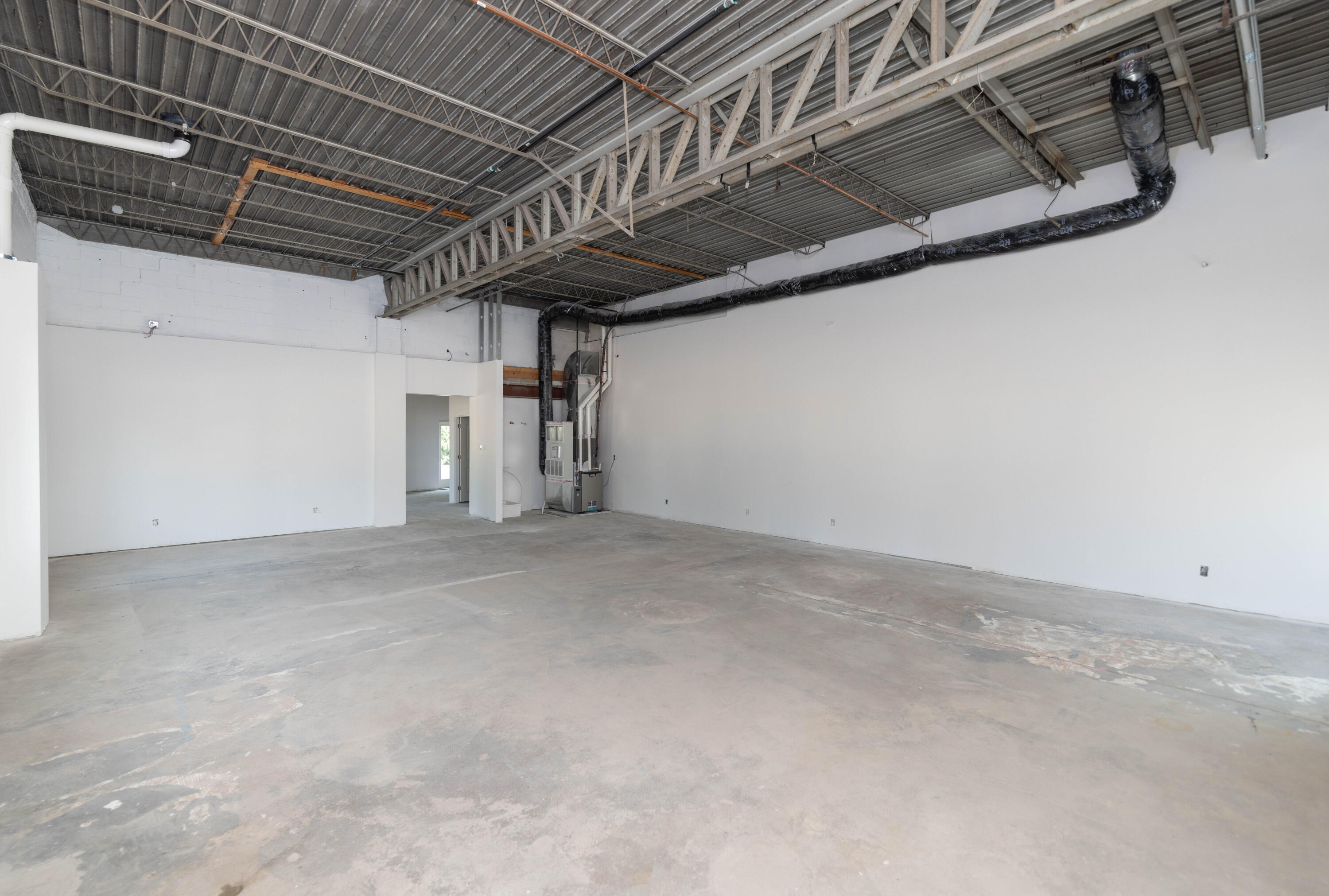 708 La Grange Street