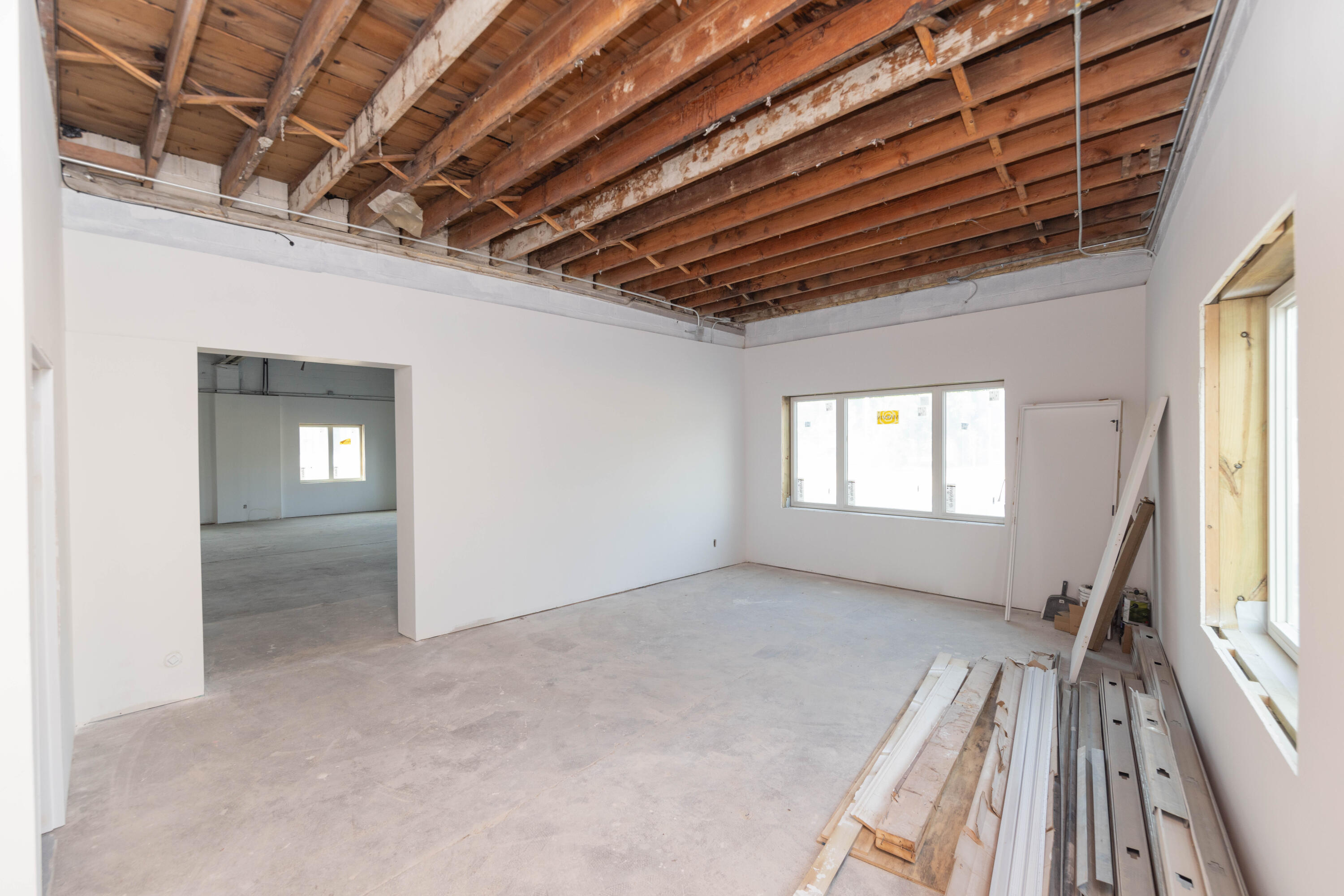 708 La Grange Street