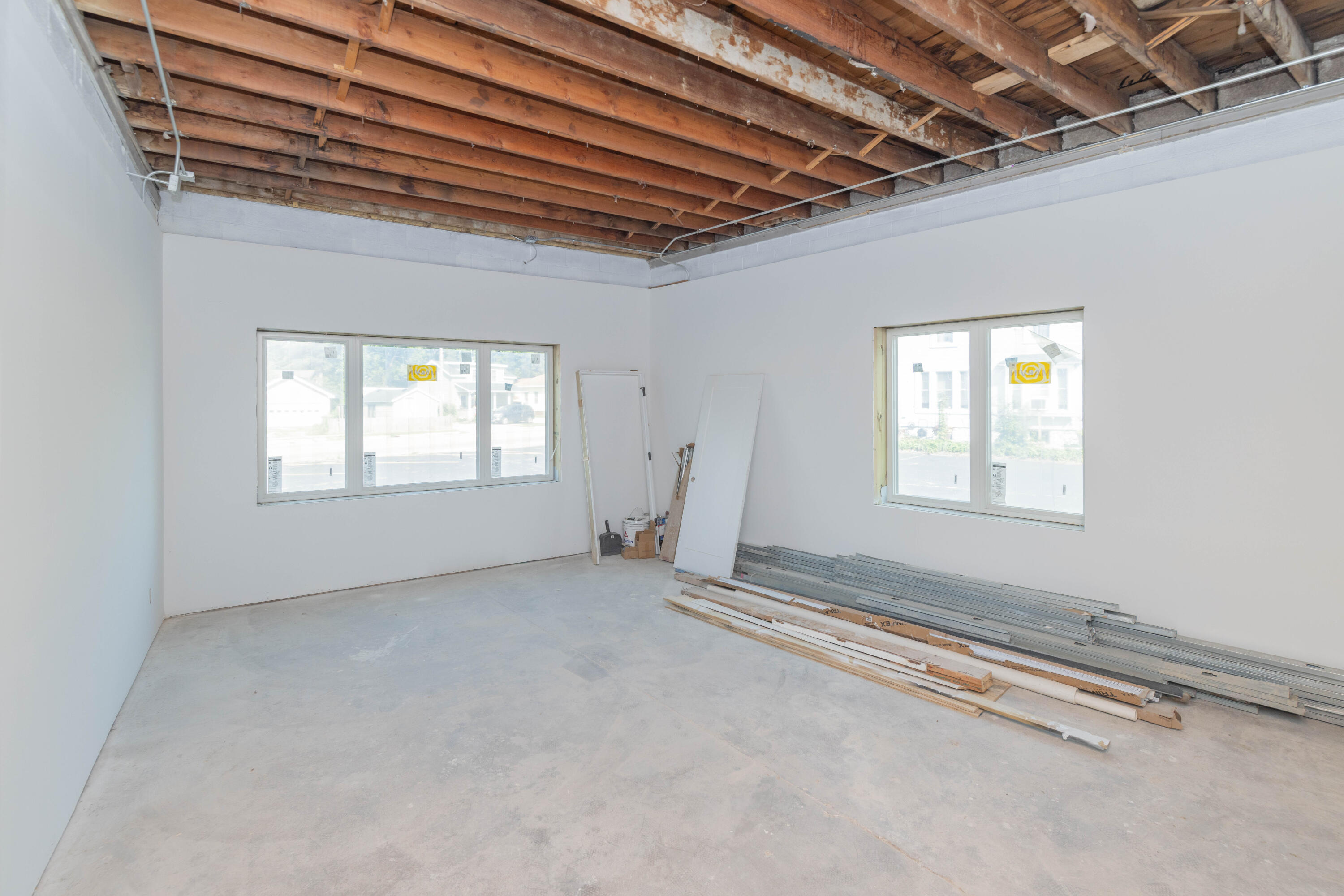 708 La Grange Street