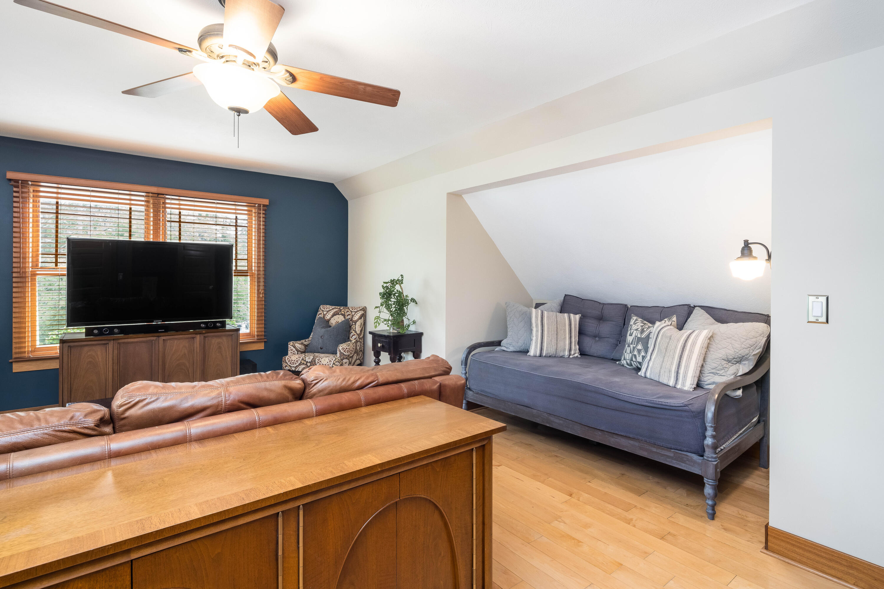 410 River Island Drive