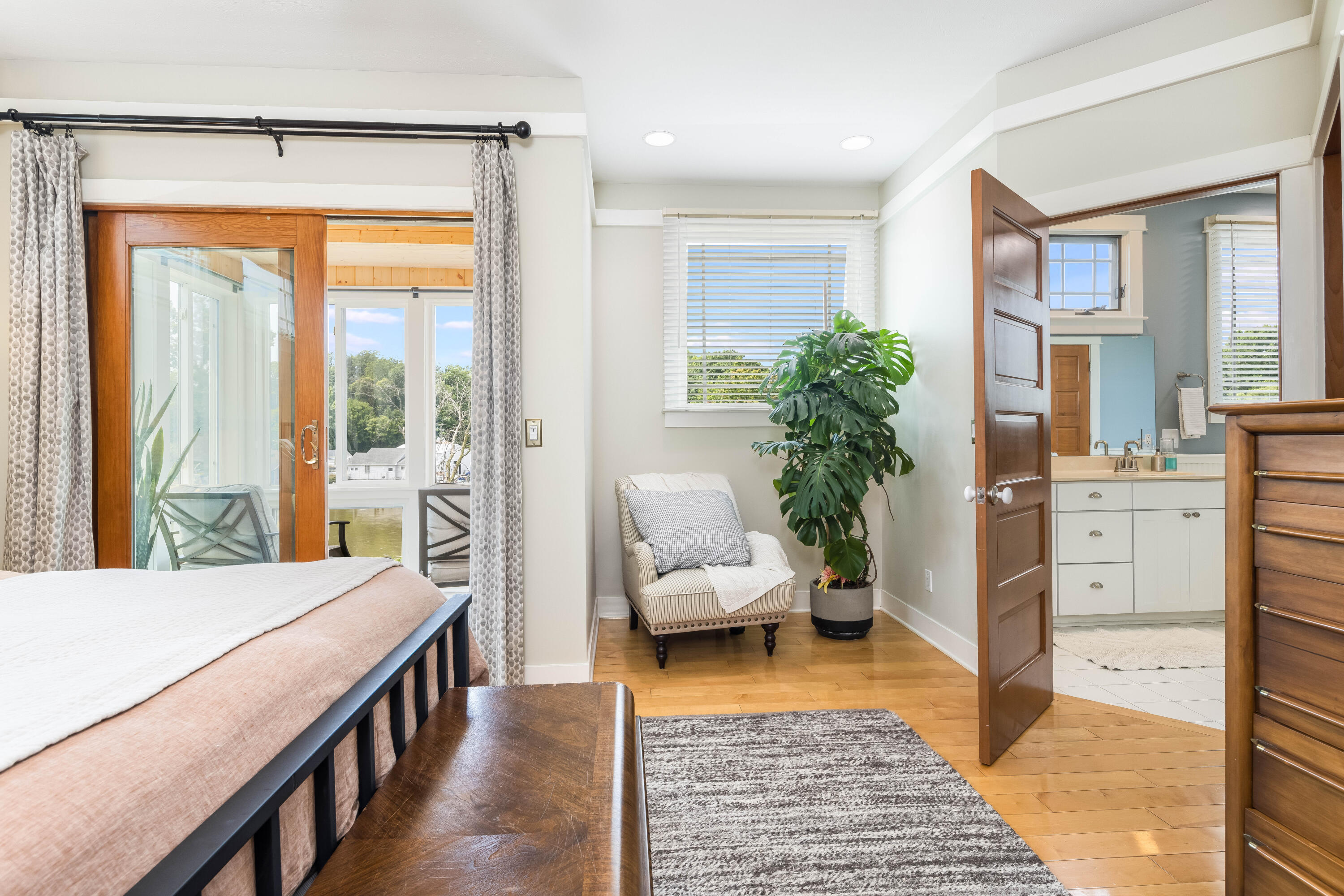 410 River Island Drive