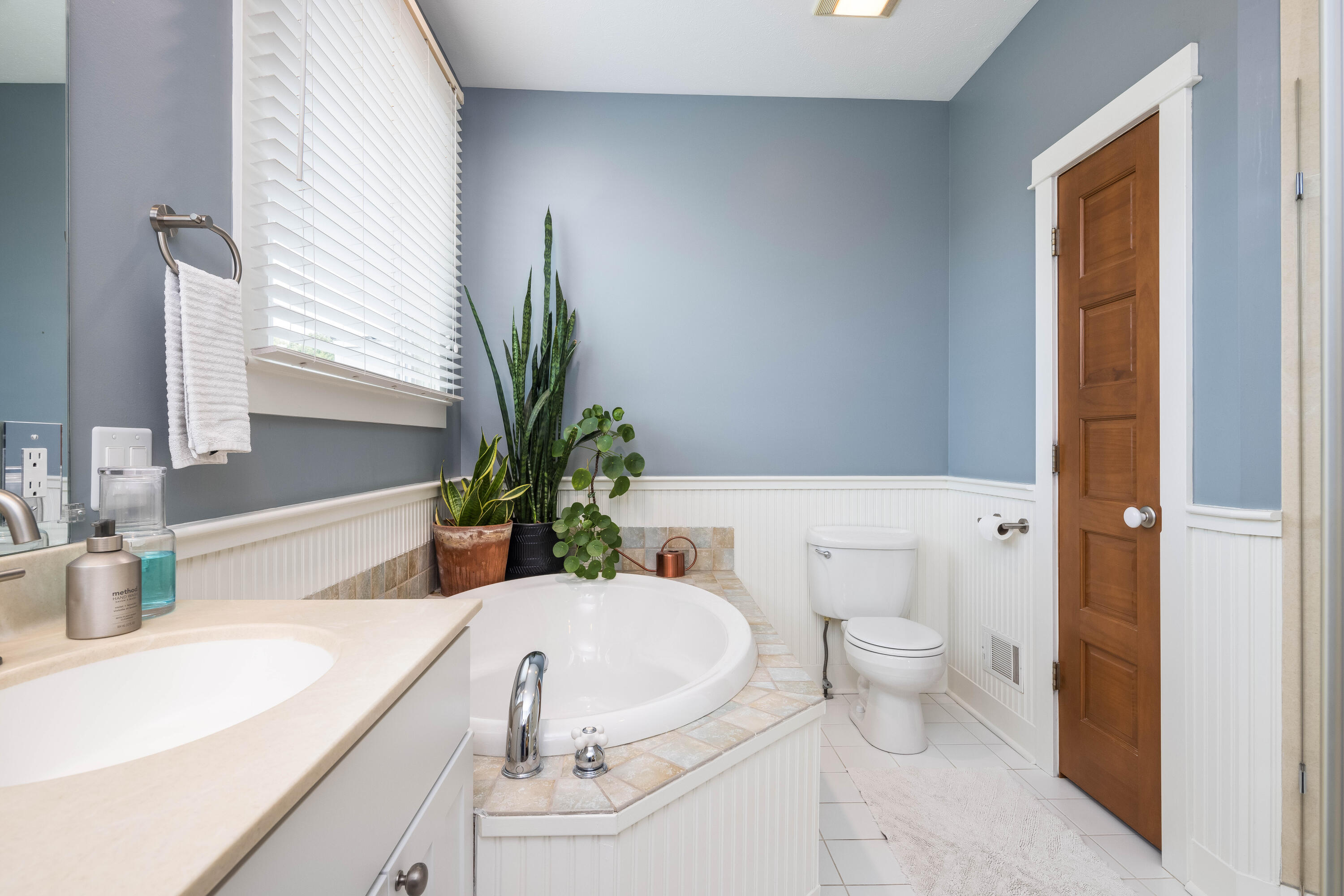 410 River Island Drive