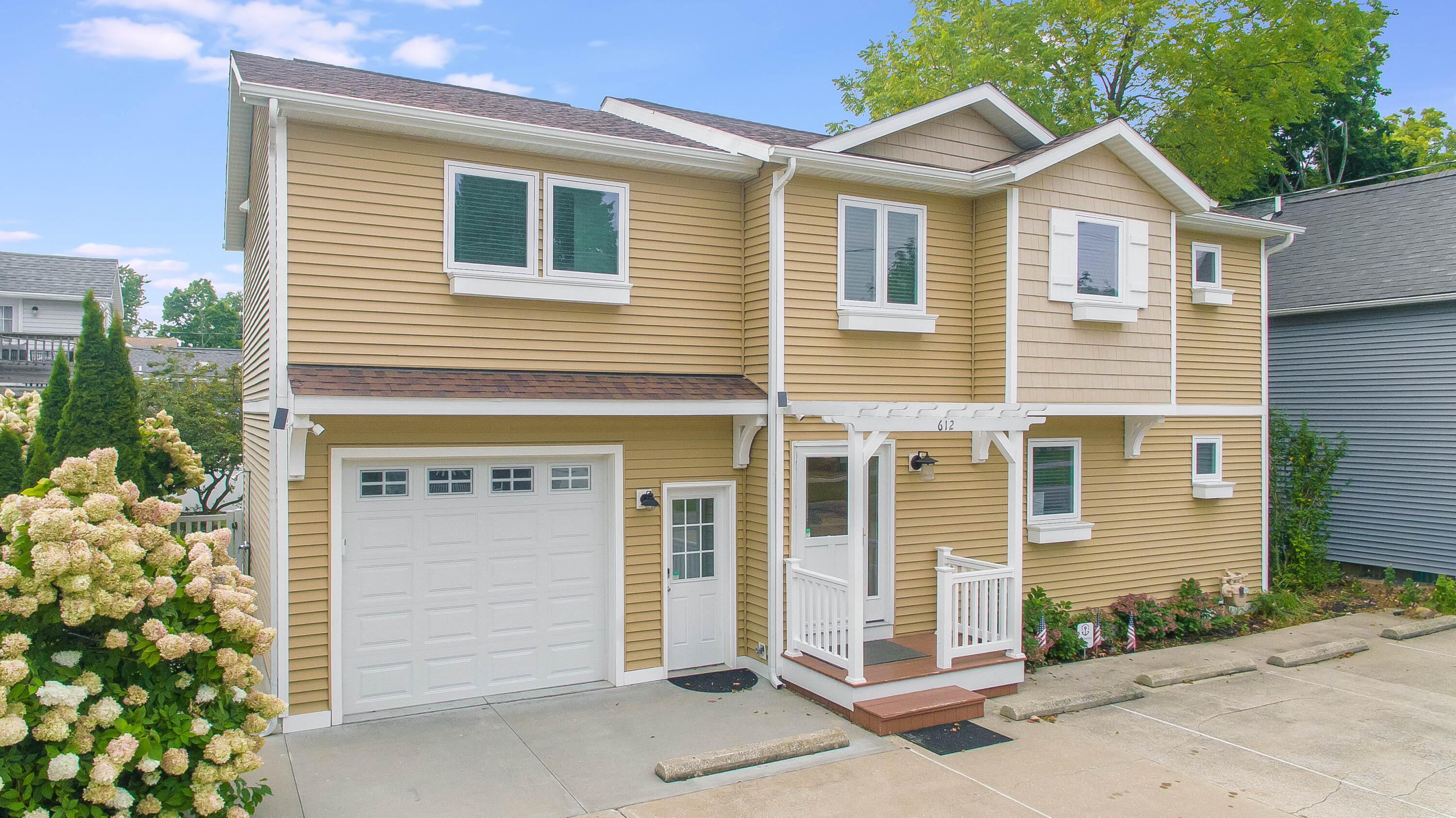 612 Maple Street