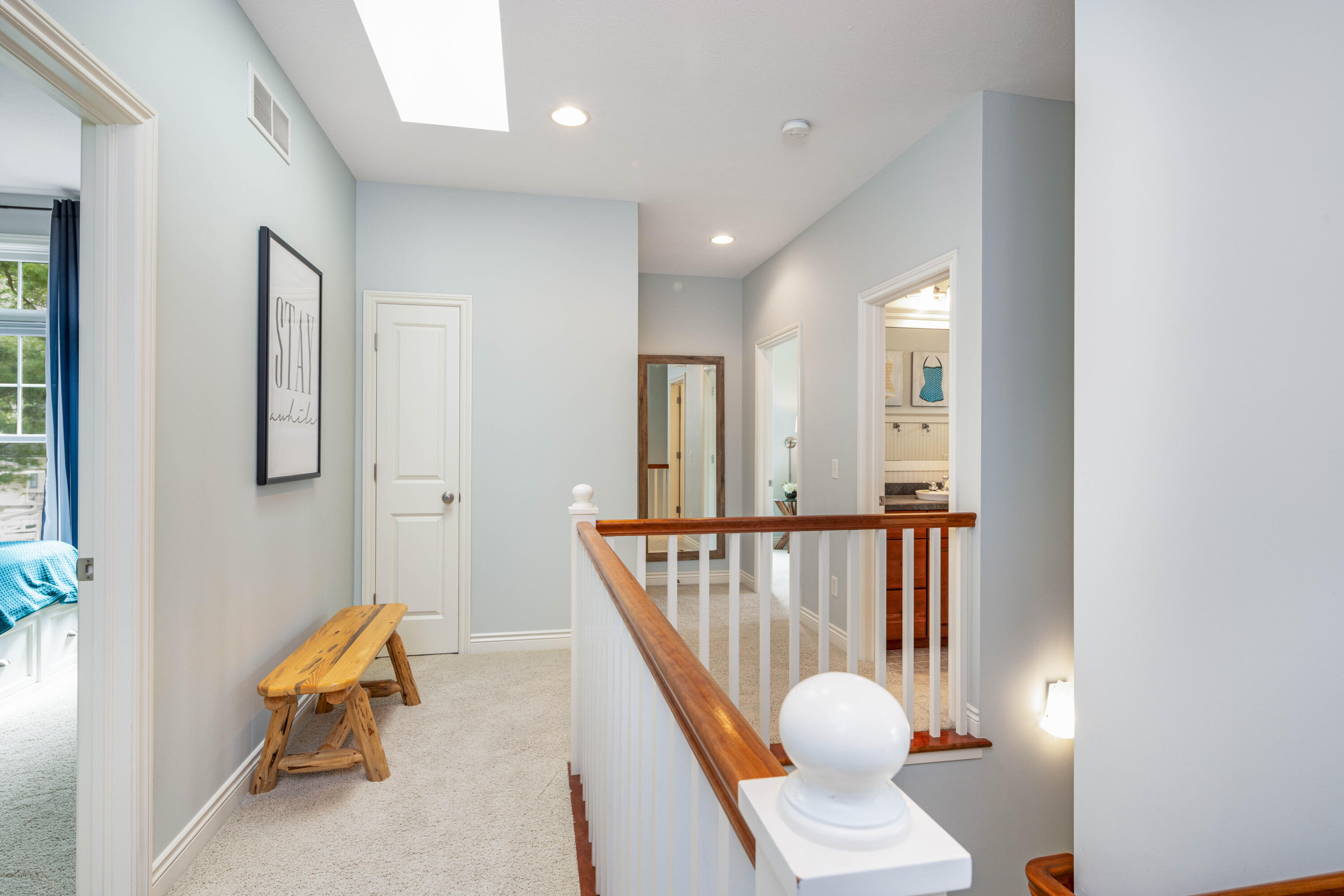 98 North Shore Drive, 1