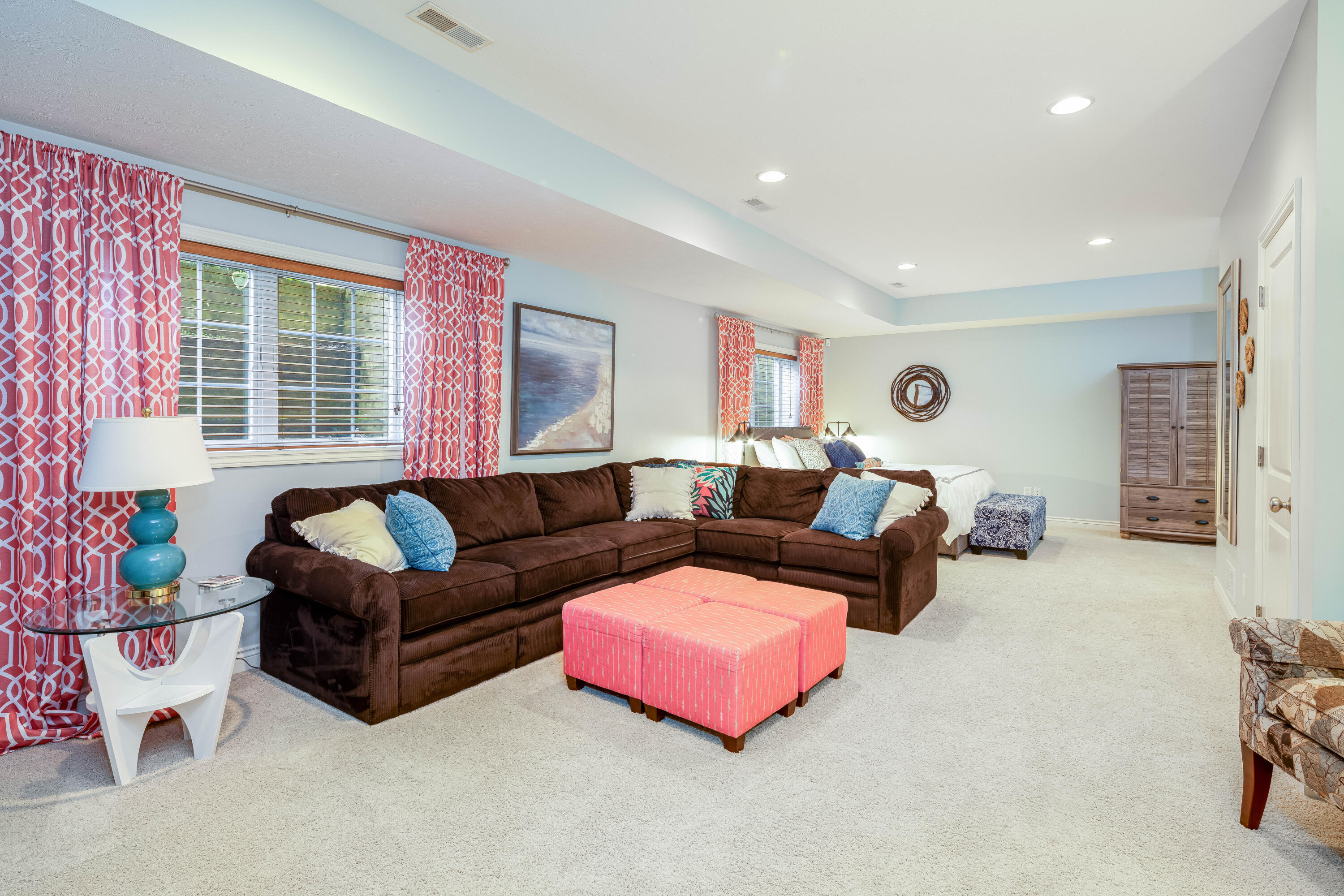 98 North Shore Drive, 1