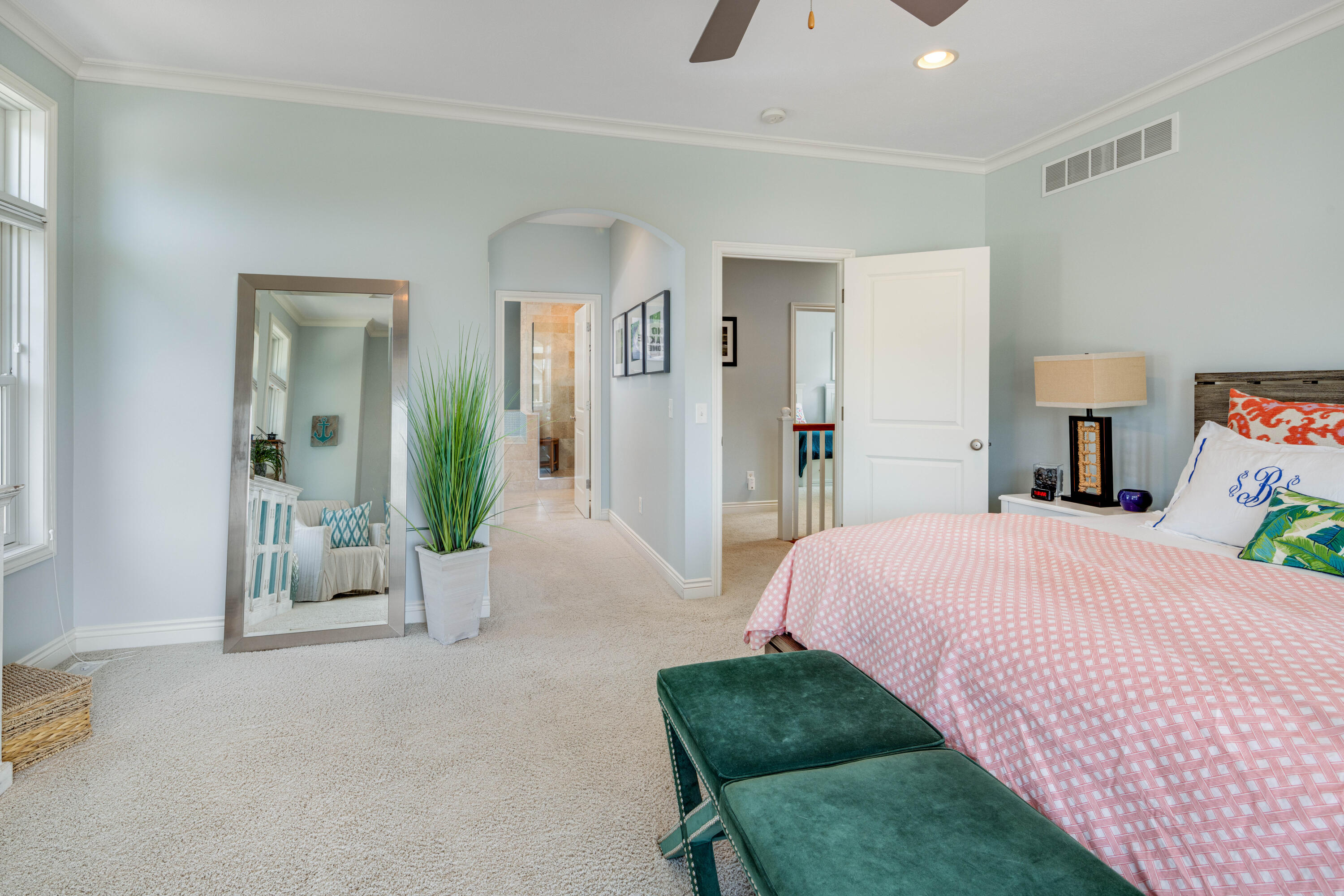 98 North Shore Drive, 1