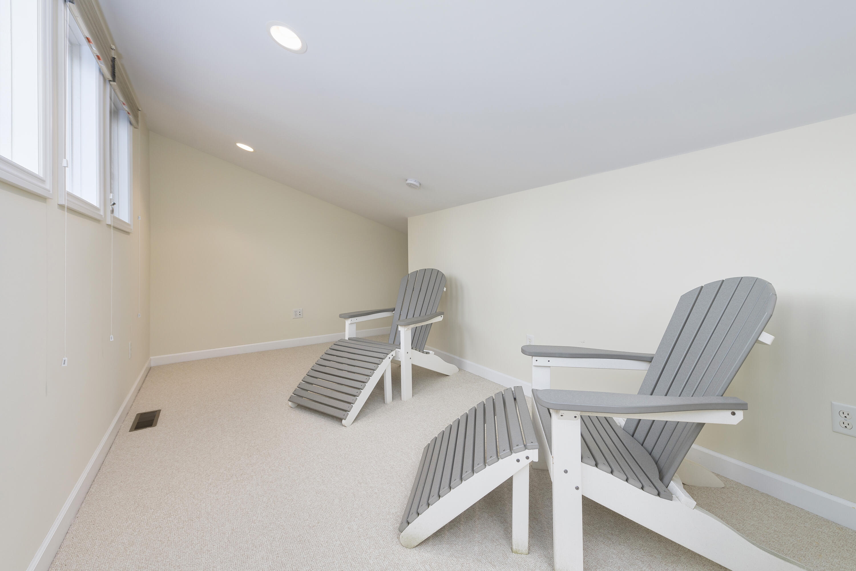 69 North Shore Drive, 3