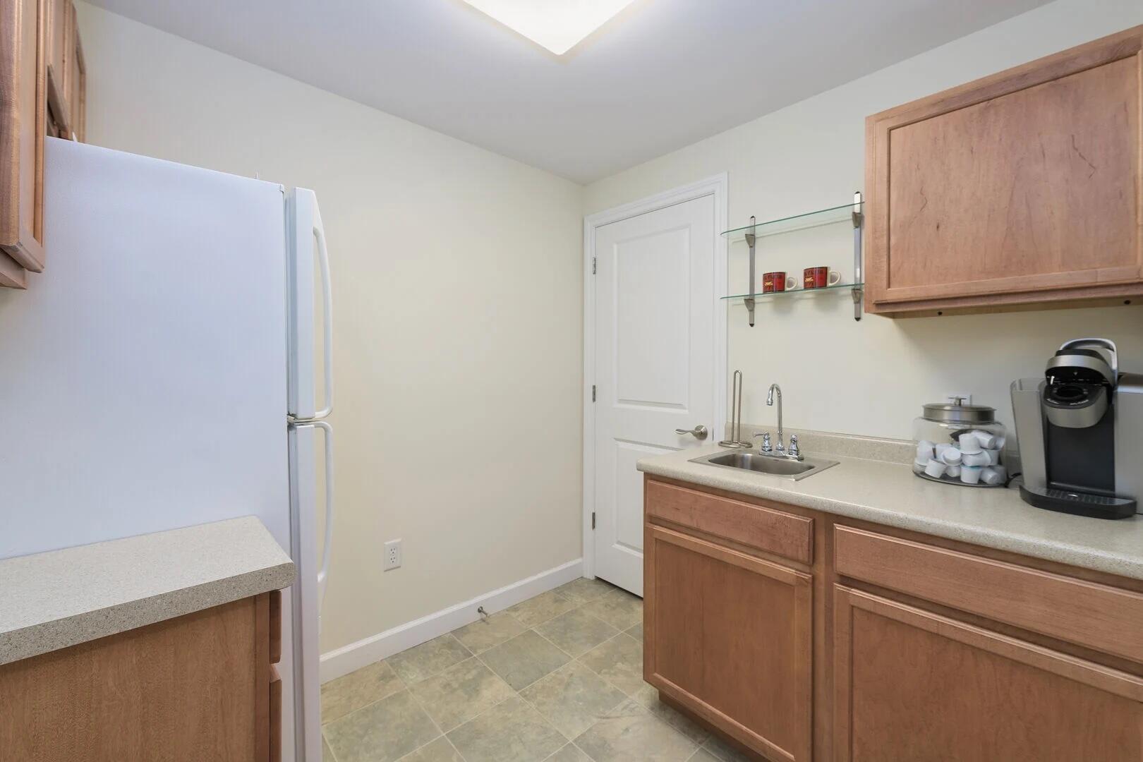 69 North Shore Drive, 3