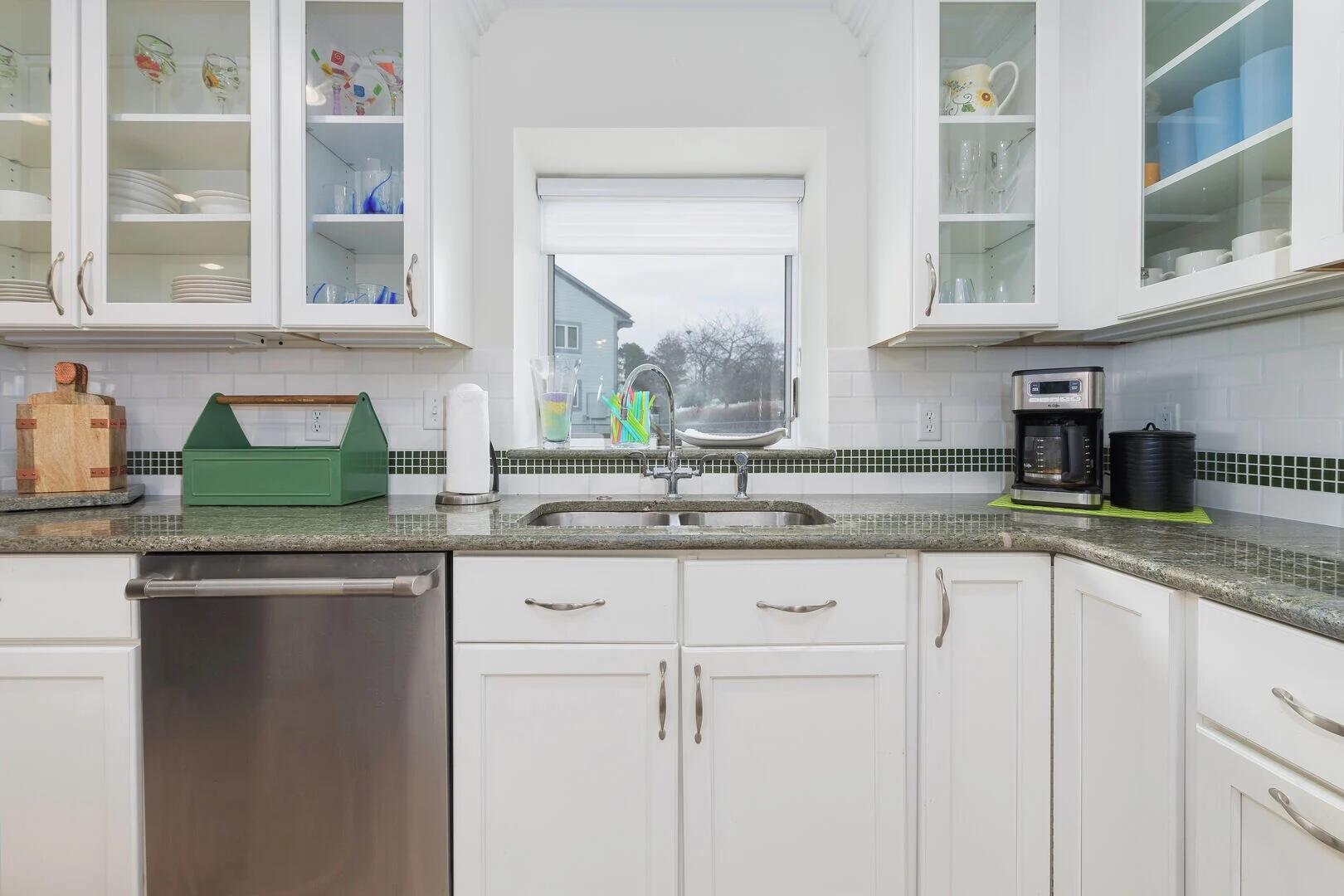 69 North Shore Drive, 3