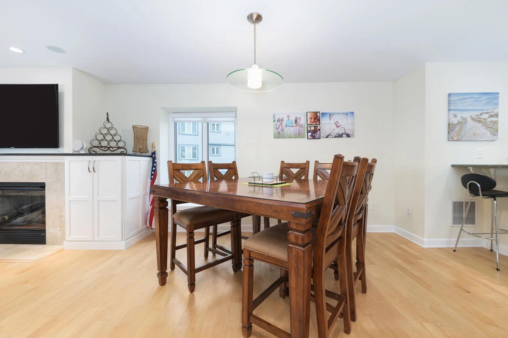 69 North Shore Drive, 3