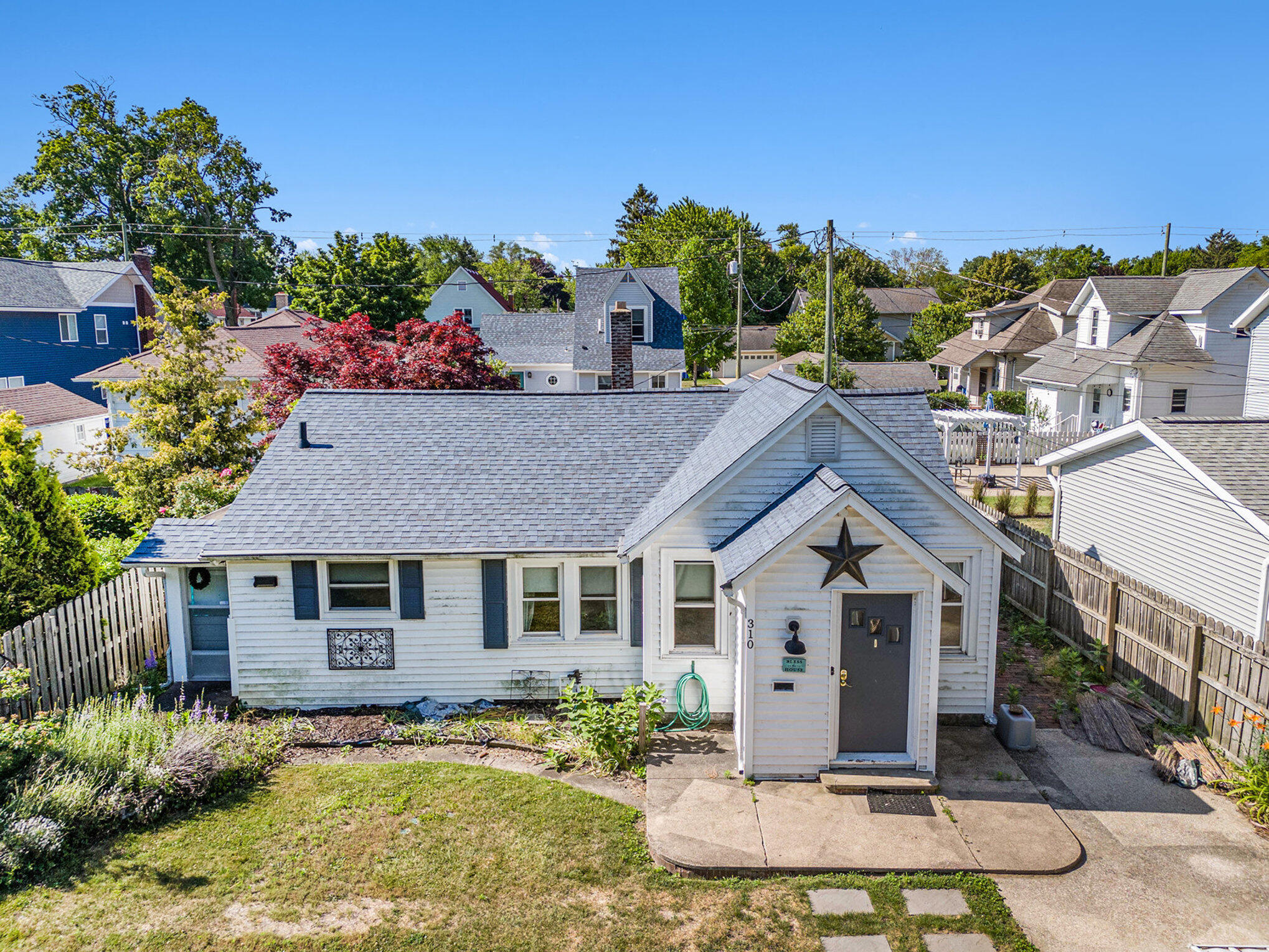 310 Van Buren Street