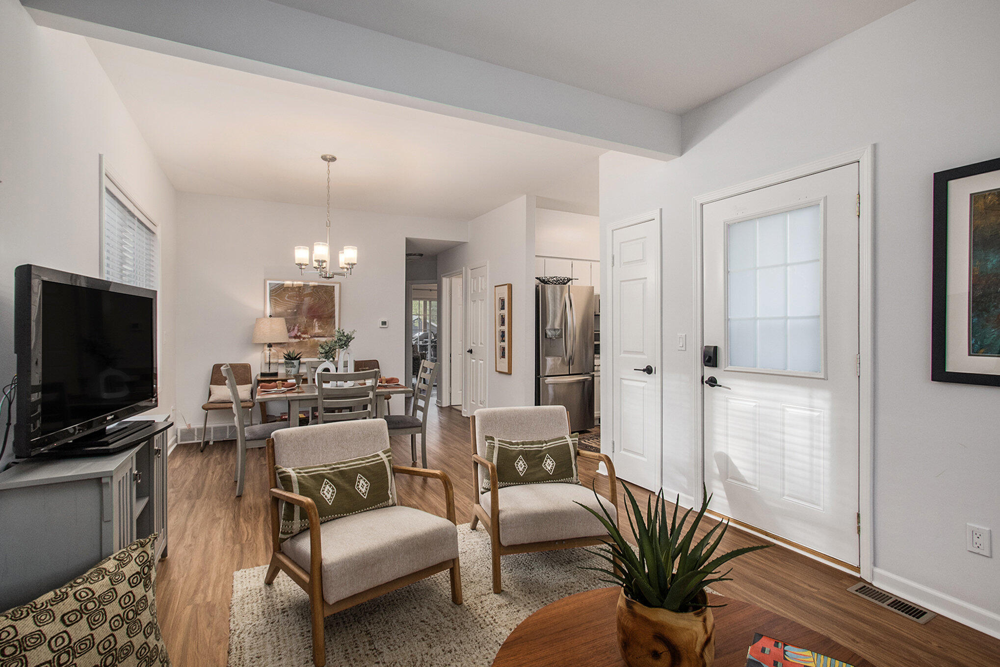 7374 North Shore Drive, 16