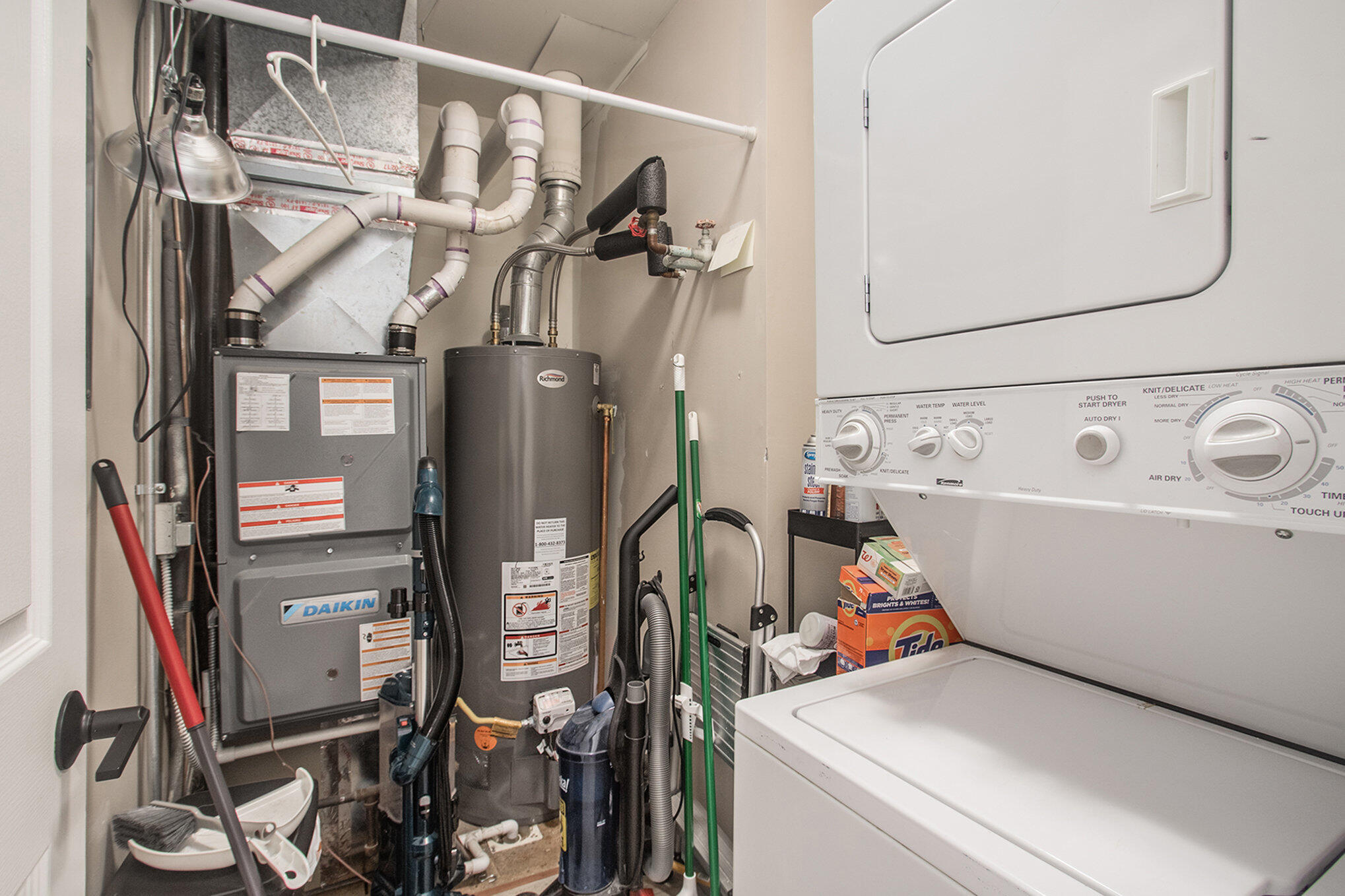 7374 North Shore Drive, 16