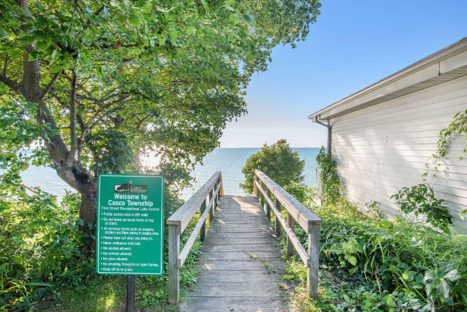 7374 North Shore Drive, 16