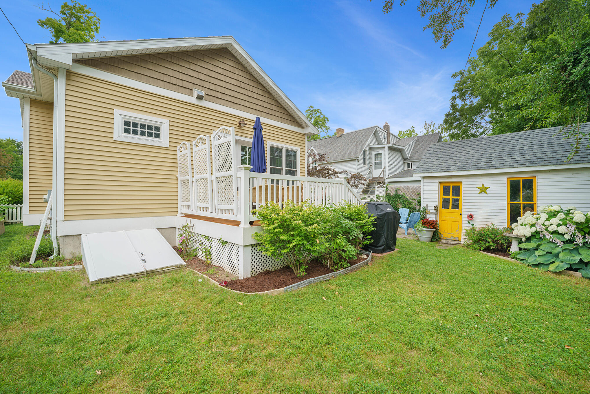 755 Indiana Avenue, South Haven