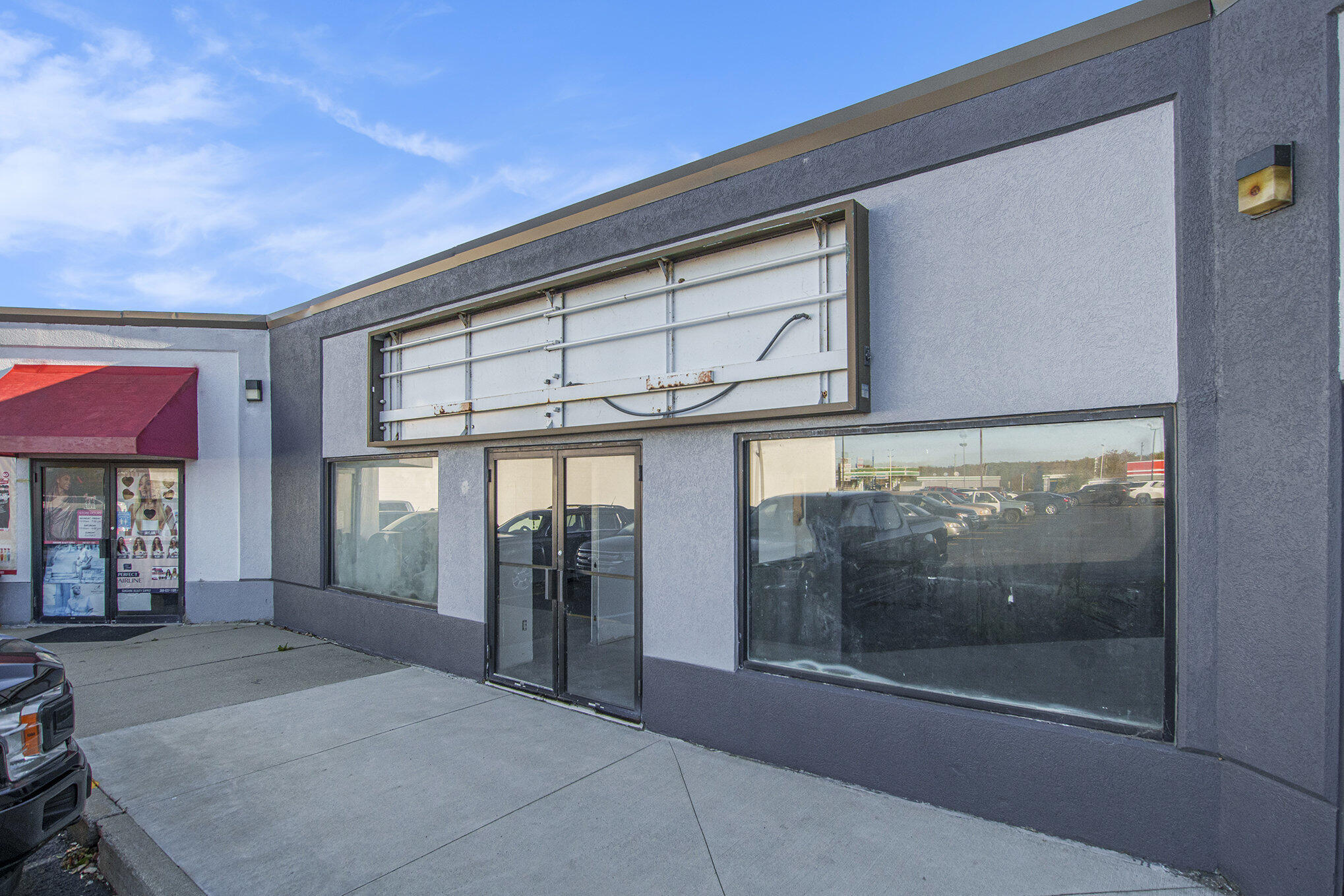 1210 Phoenix Street, 2