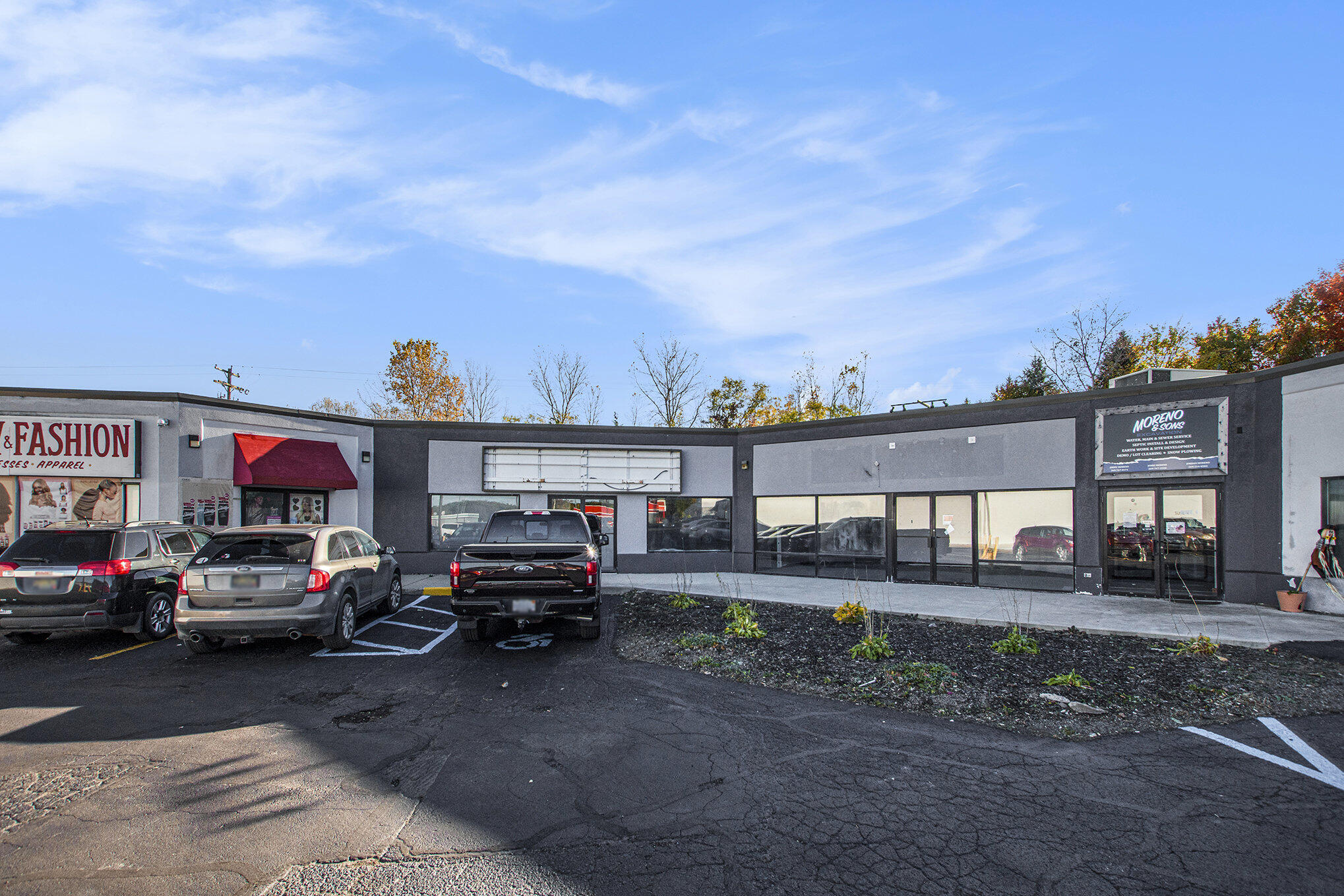 1210 Phoenix Street, 2