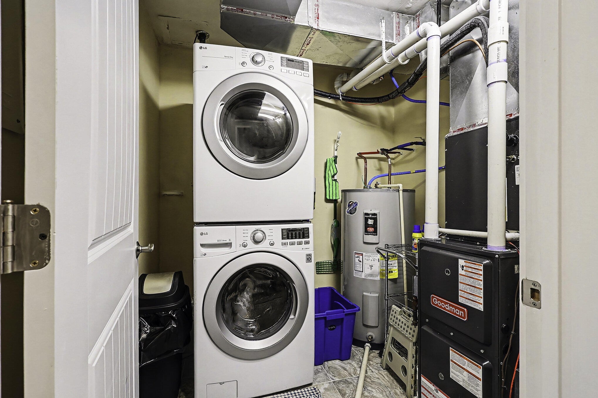 460 Broadway Street 102