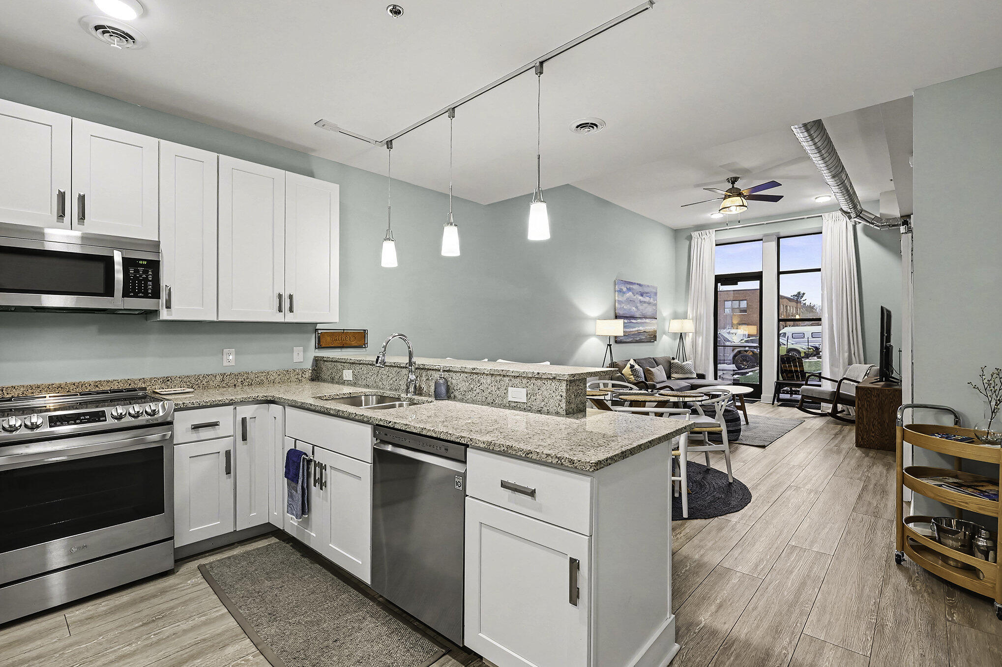 460 Broadway Street 102