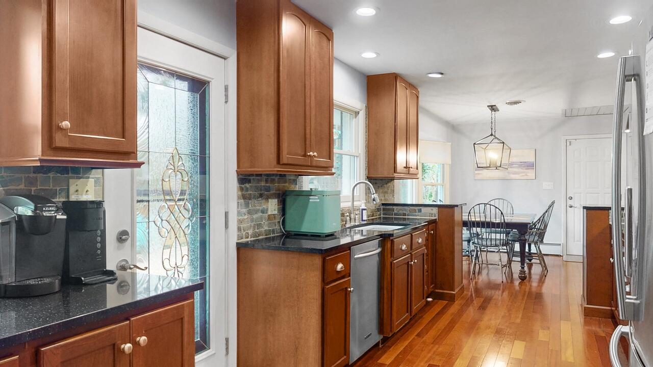 1066 Monroe Boulevard