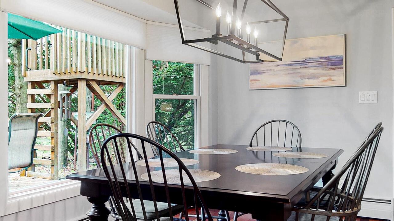 1066 Monroe Boulevard