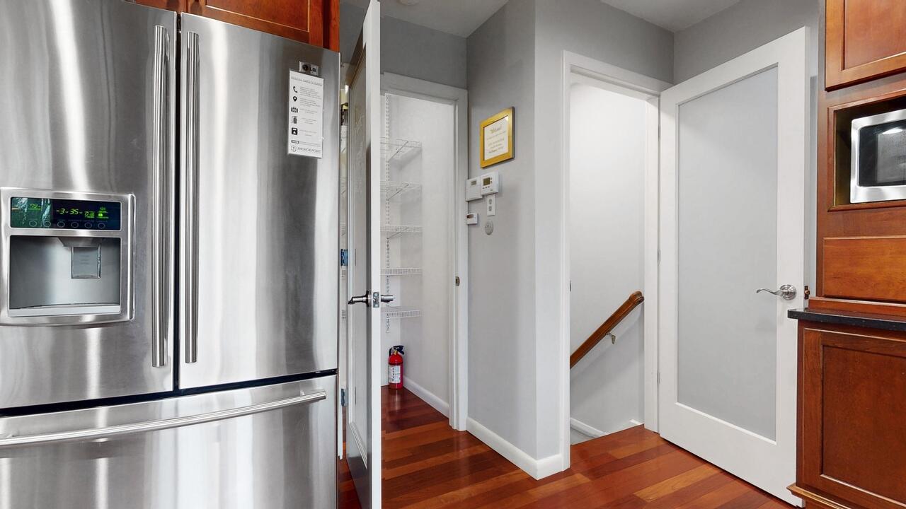 1066 Monroe Boulevard