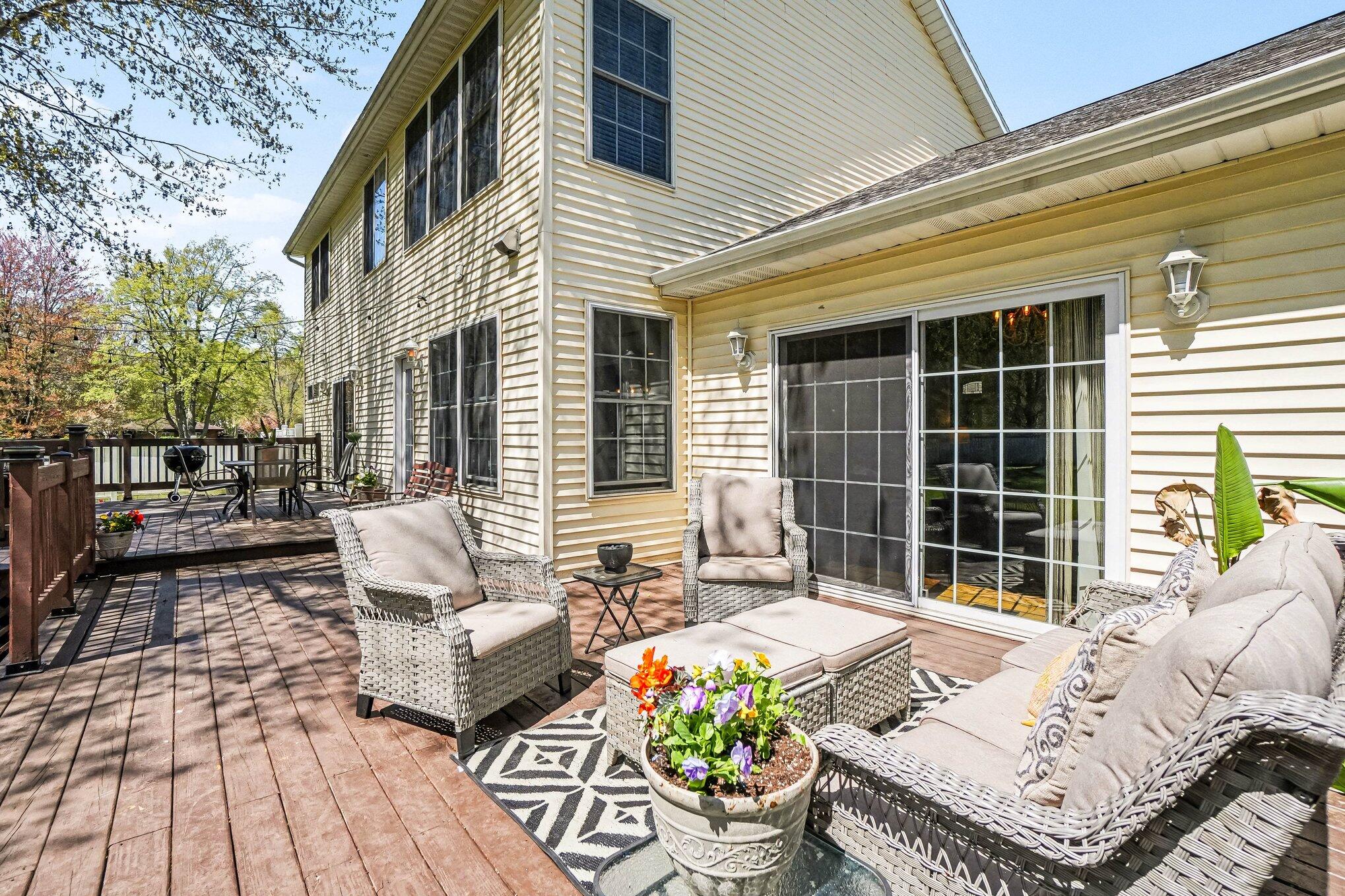 9466 Riverbend Drive