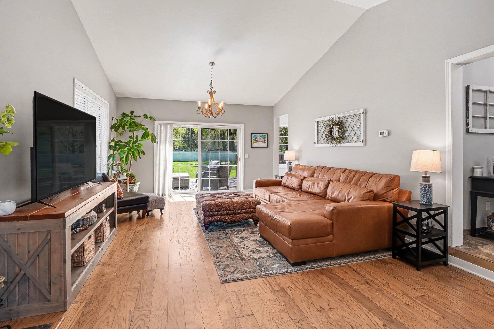 9466 Riverbend Drive