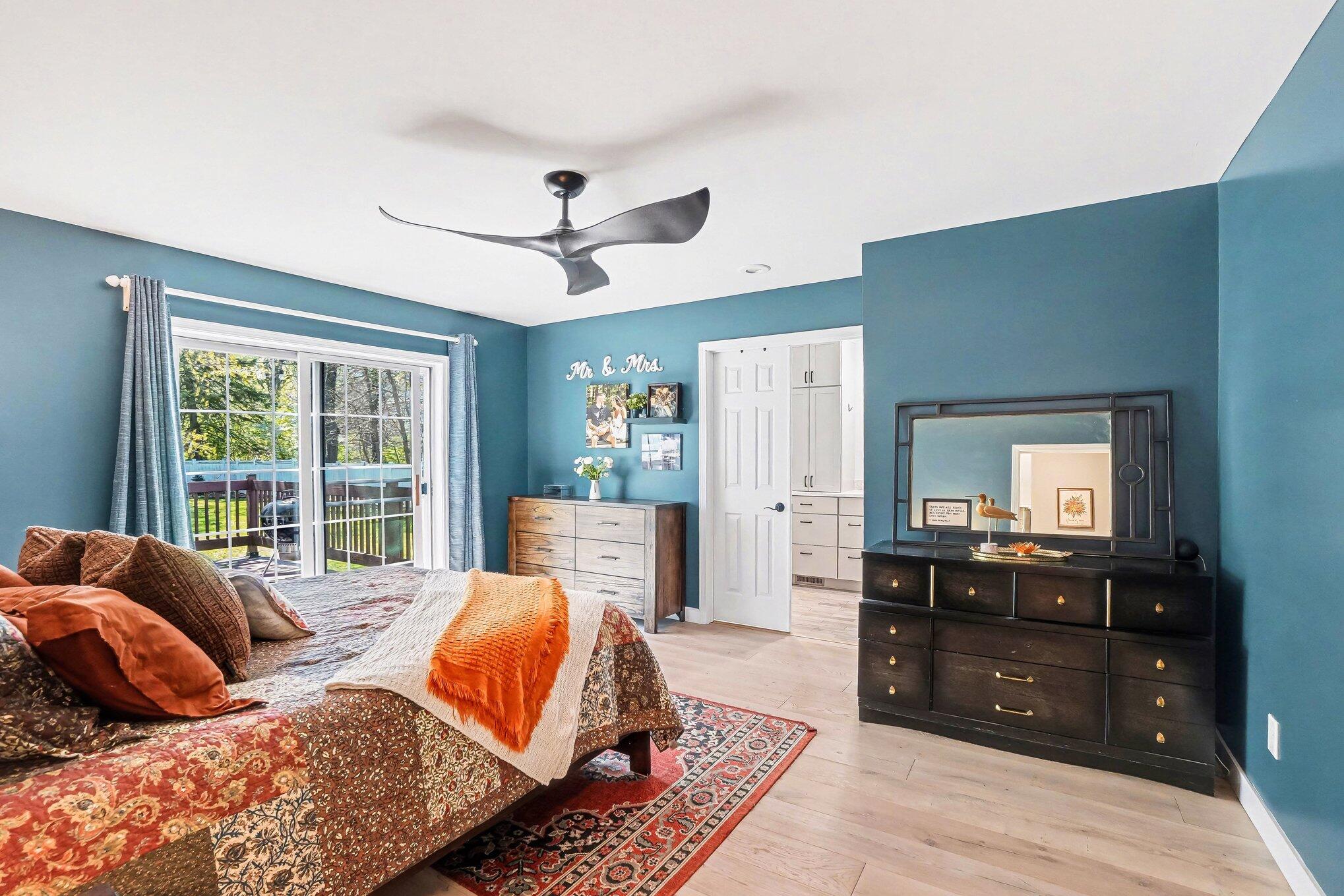 9466 Riverbend Drive