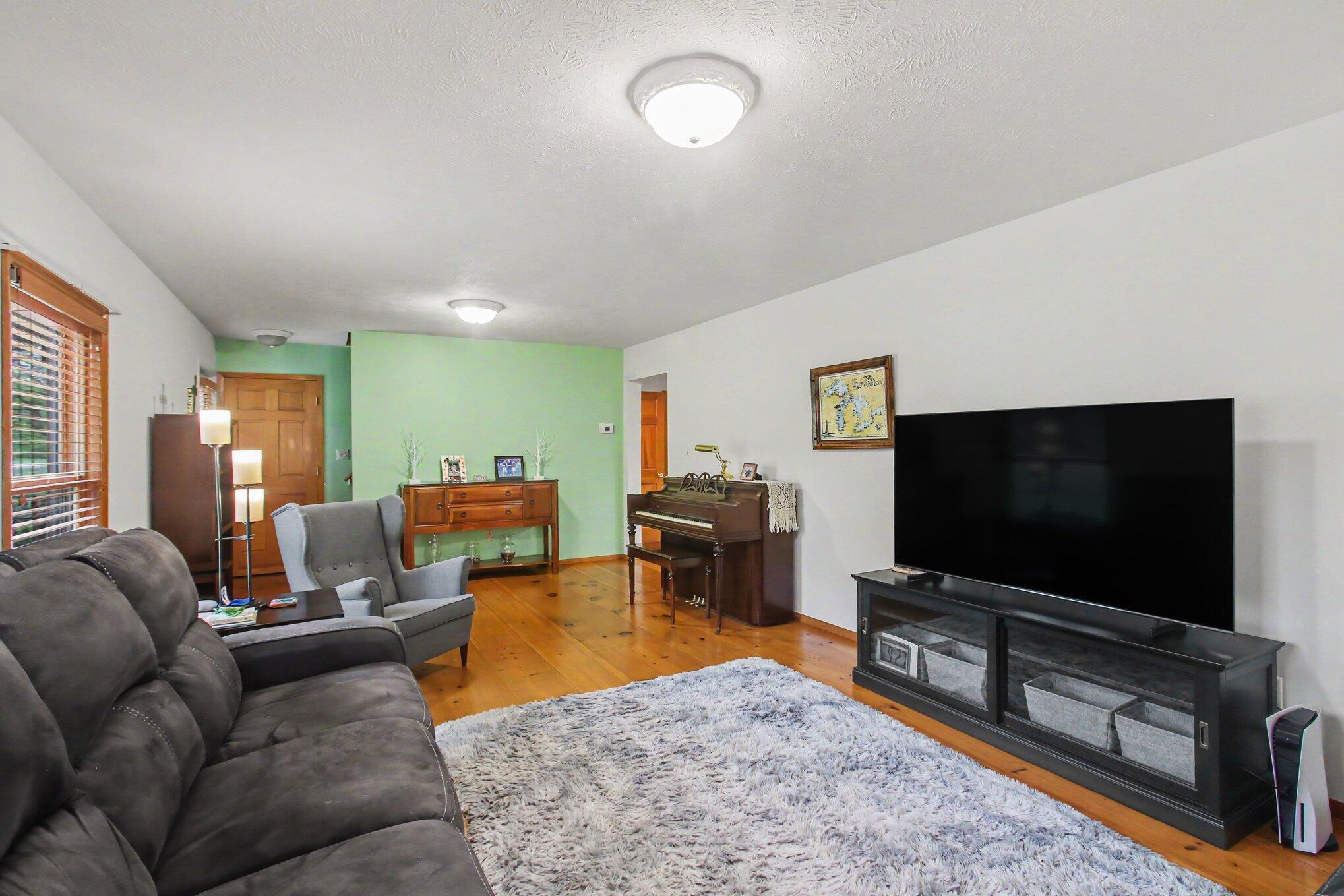 921 Black River Road