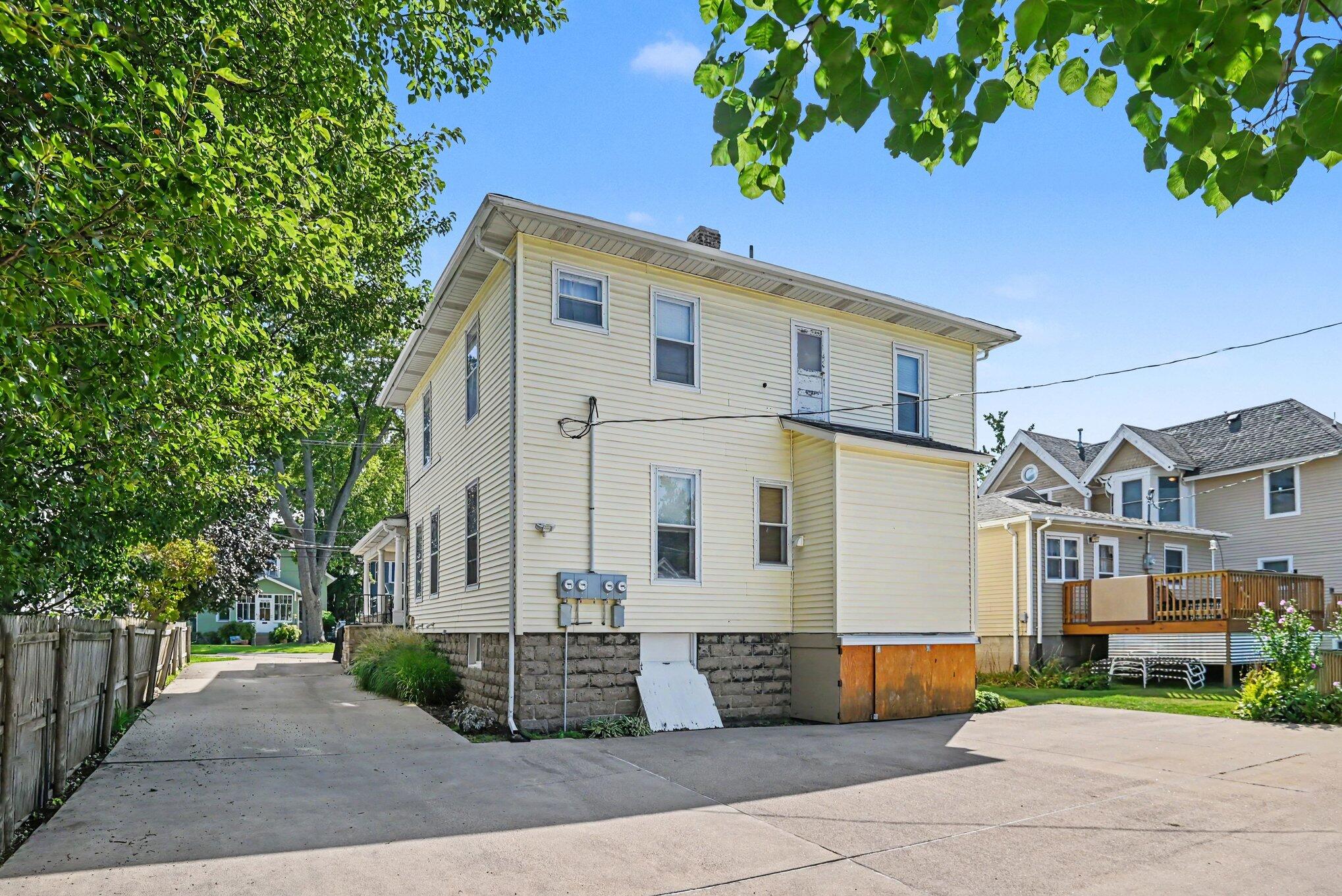 309 Michigan Avenue