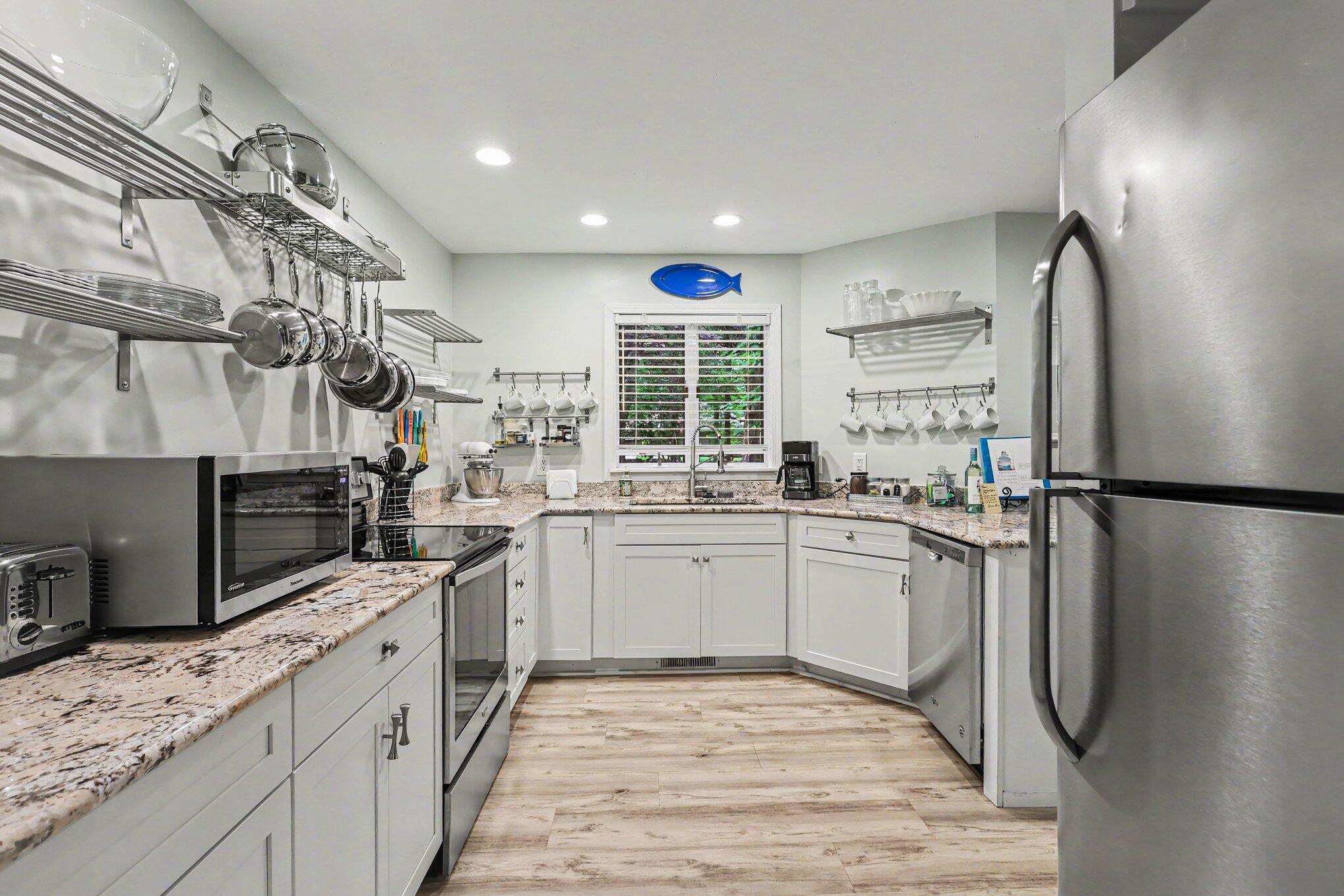 800 North Shore Drive 2