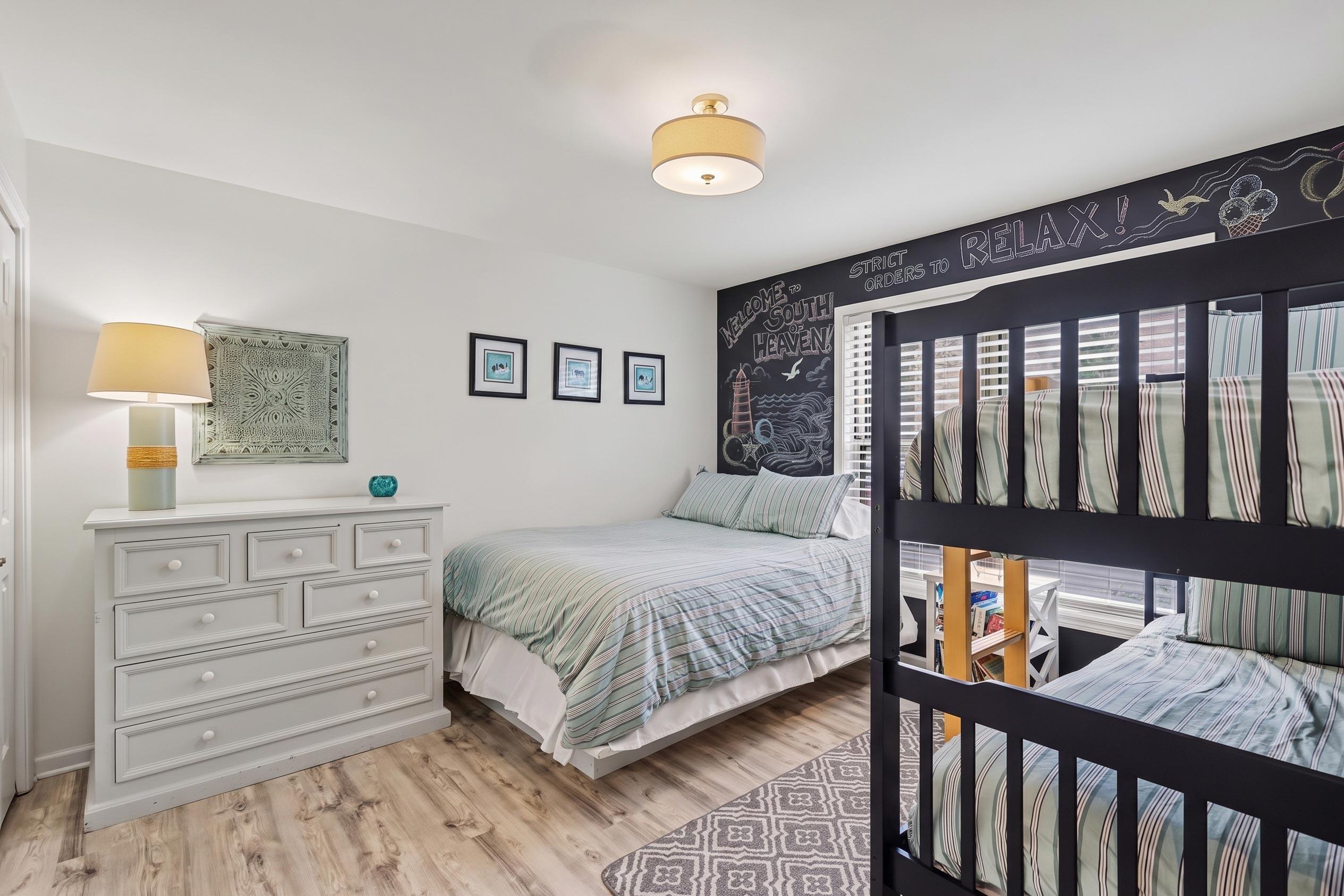800 North Shore Drive 2