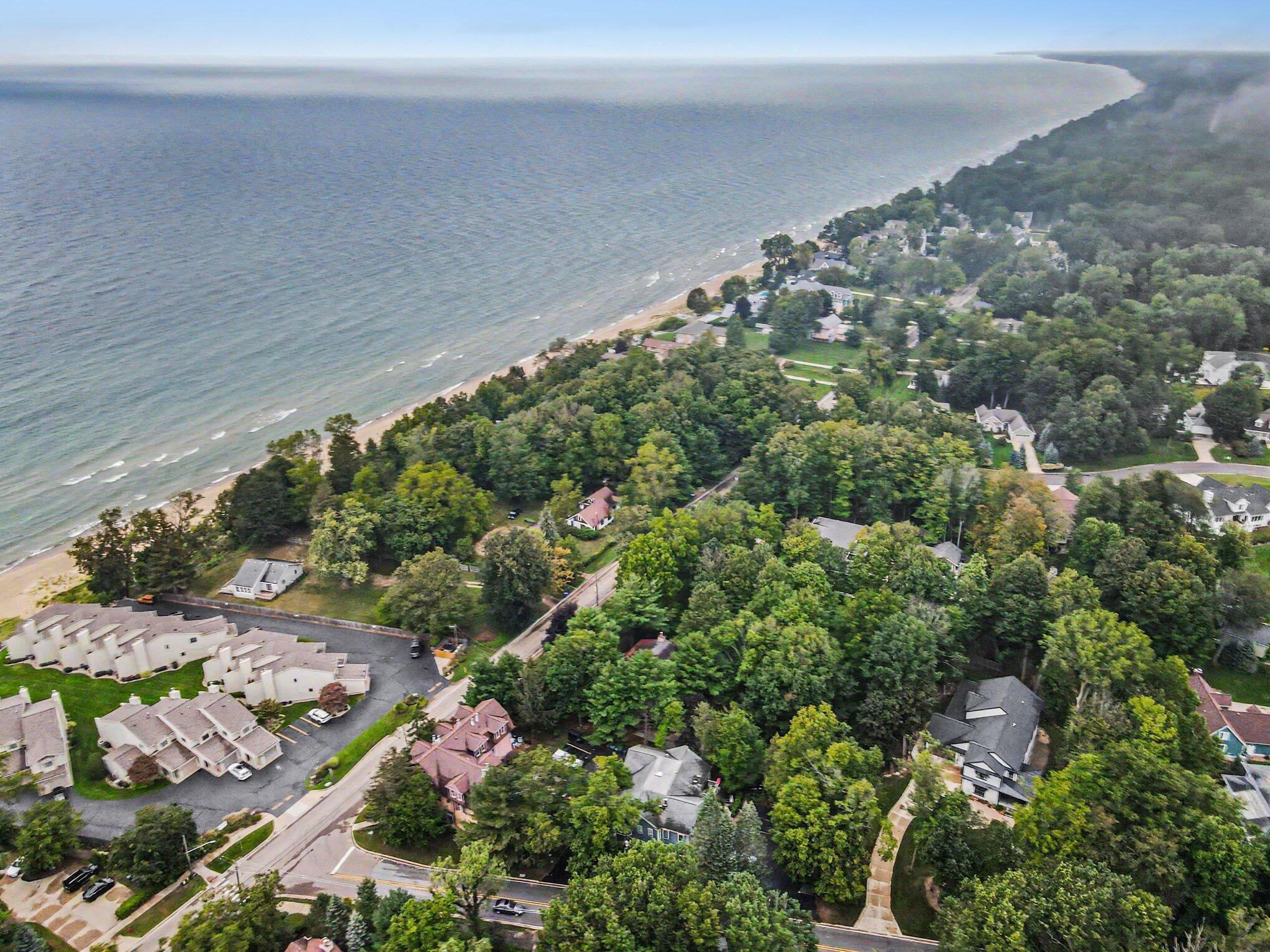 800 North Shore Drive 2