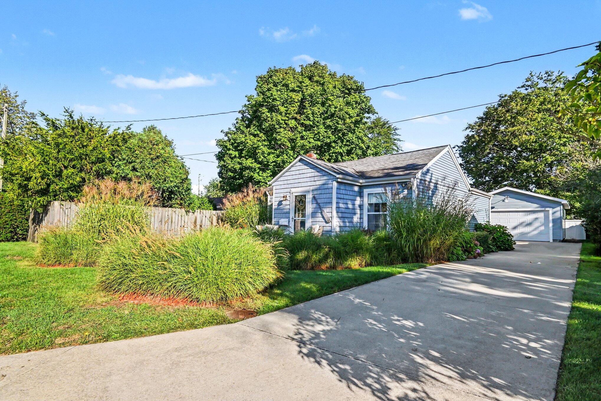 111 Aylworth Court