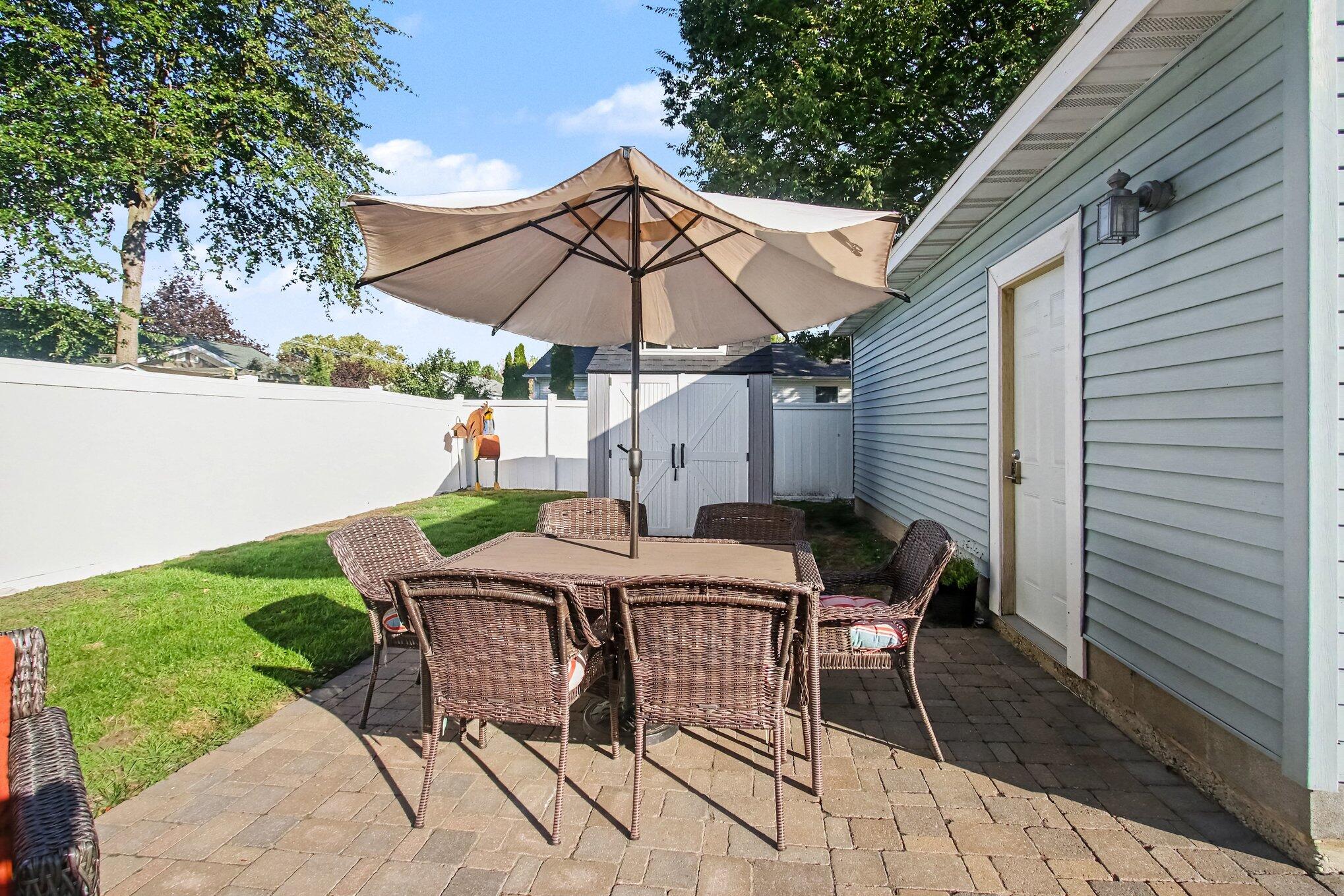 111 Aylworth Court