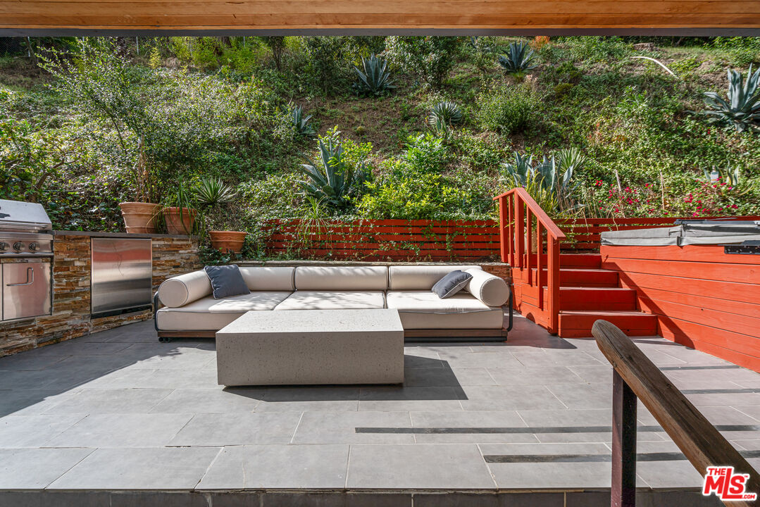 799 N Beverly Glen Blvd