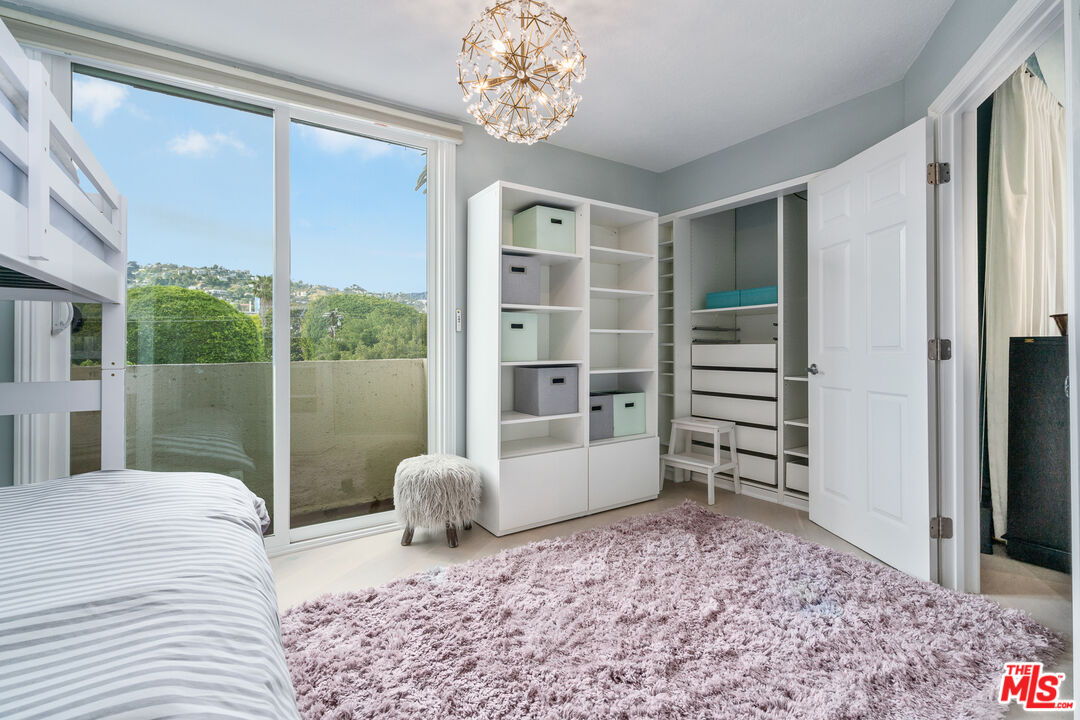 723 N Westmount Dr Unit: 301