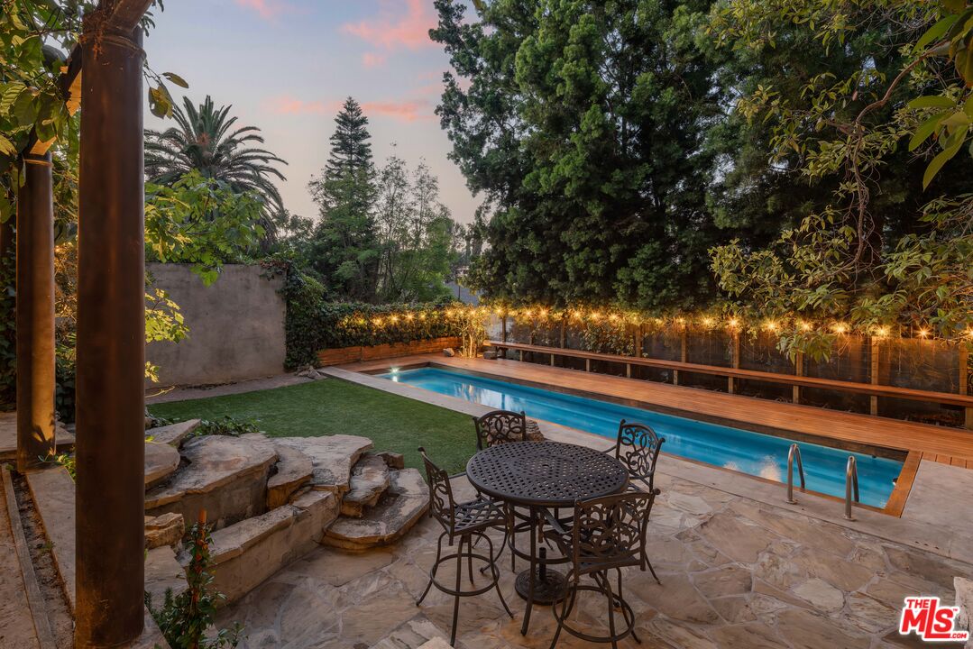 2444 Lyric Ave