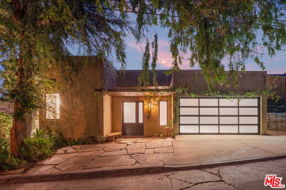 2444 Lyric Ave