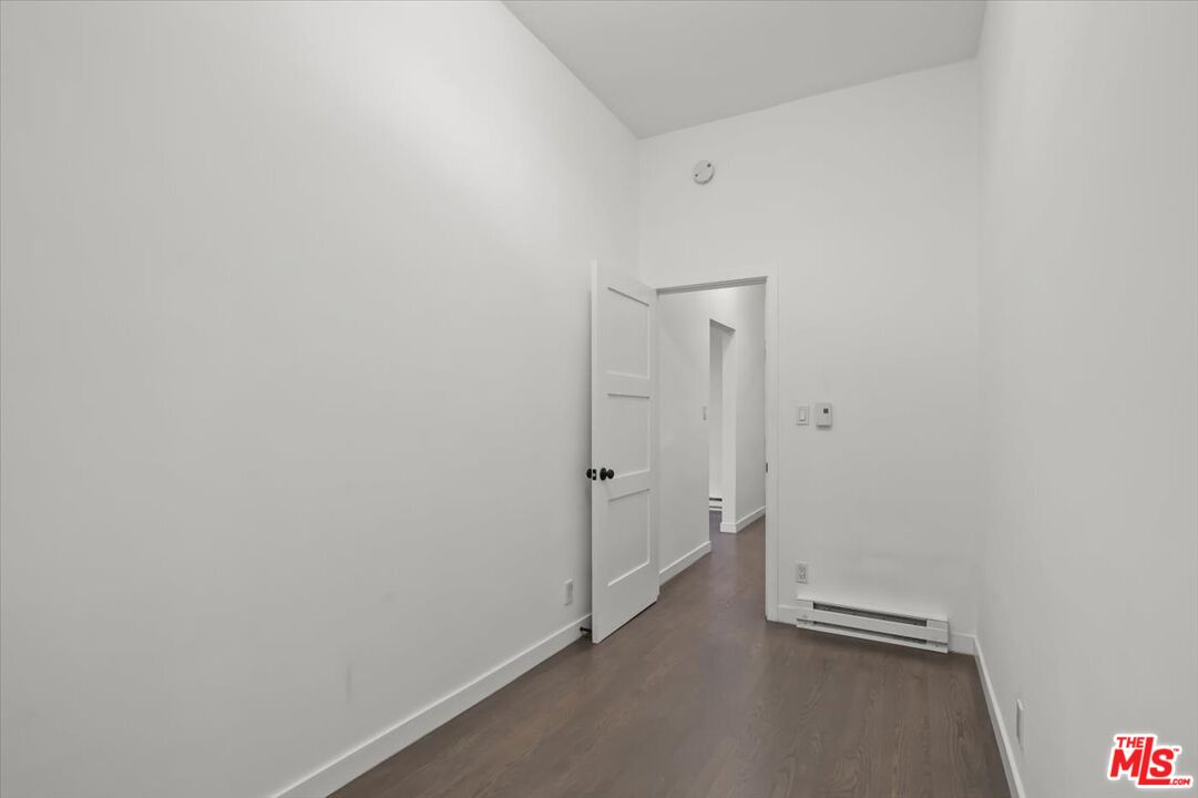 1218 N La Cienega Blvd Unit: D1