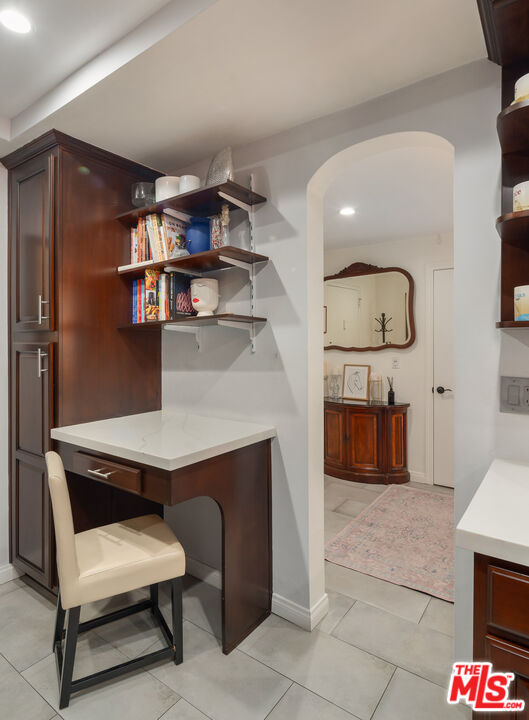 1221 N Kings Rd Unit: 104