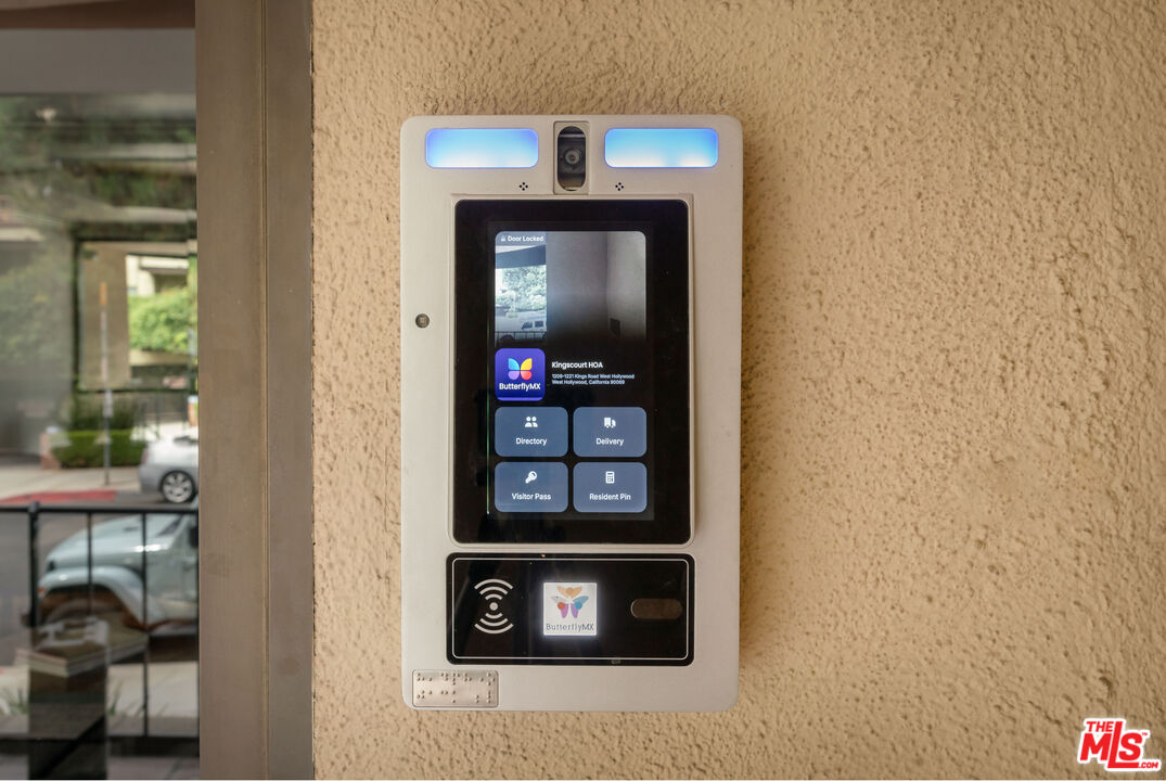 1221 N Kings Rd Unit: 104