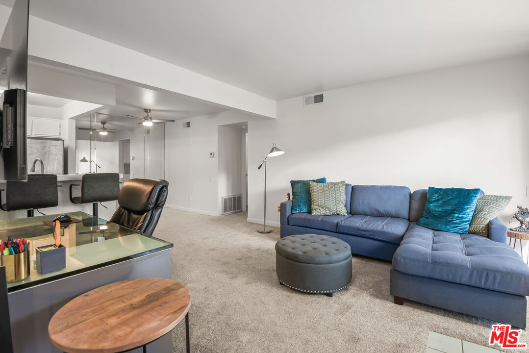 2506 Chandler Ave Unit: 255